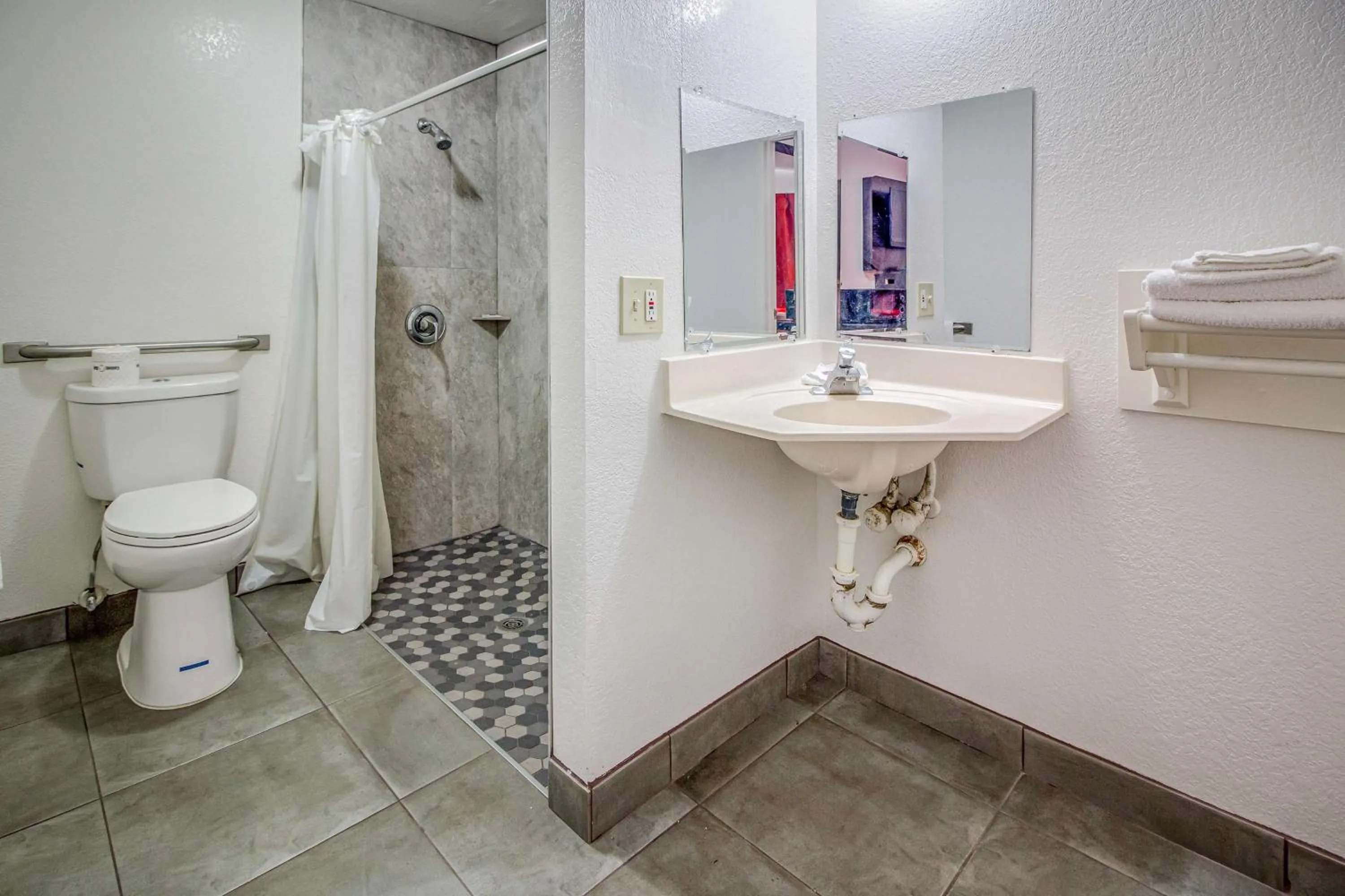 Bathroom in Motel 6-Conroe, TX