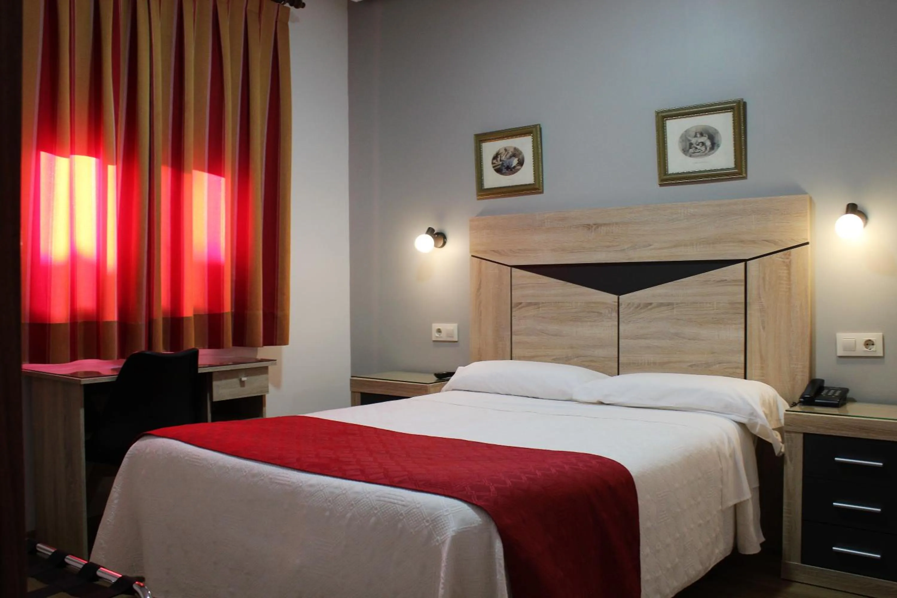 Bed in Hostal Madrid