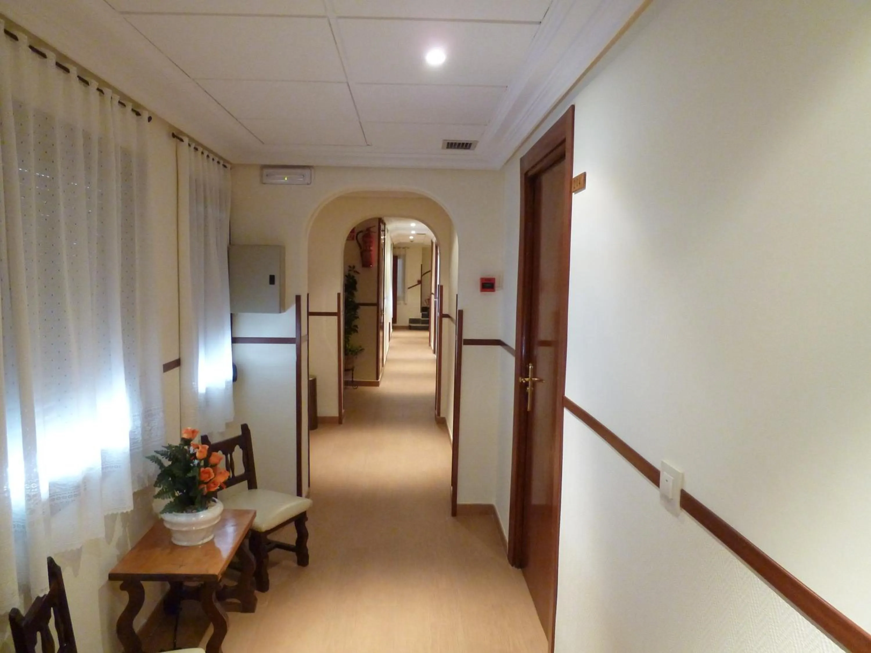 Area and facilities in Hostal Madrid