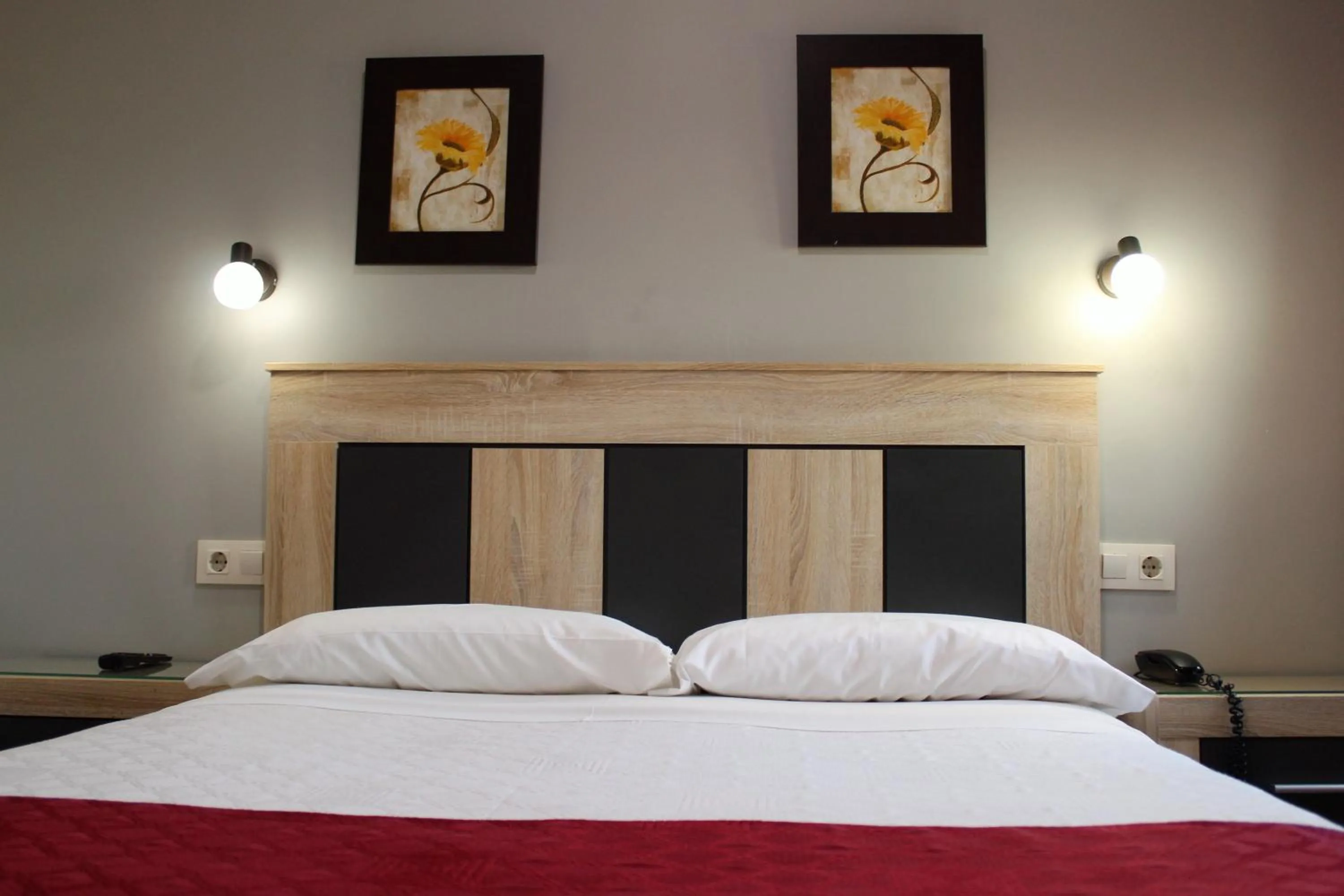 Bed in Hostal Madrid