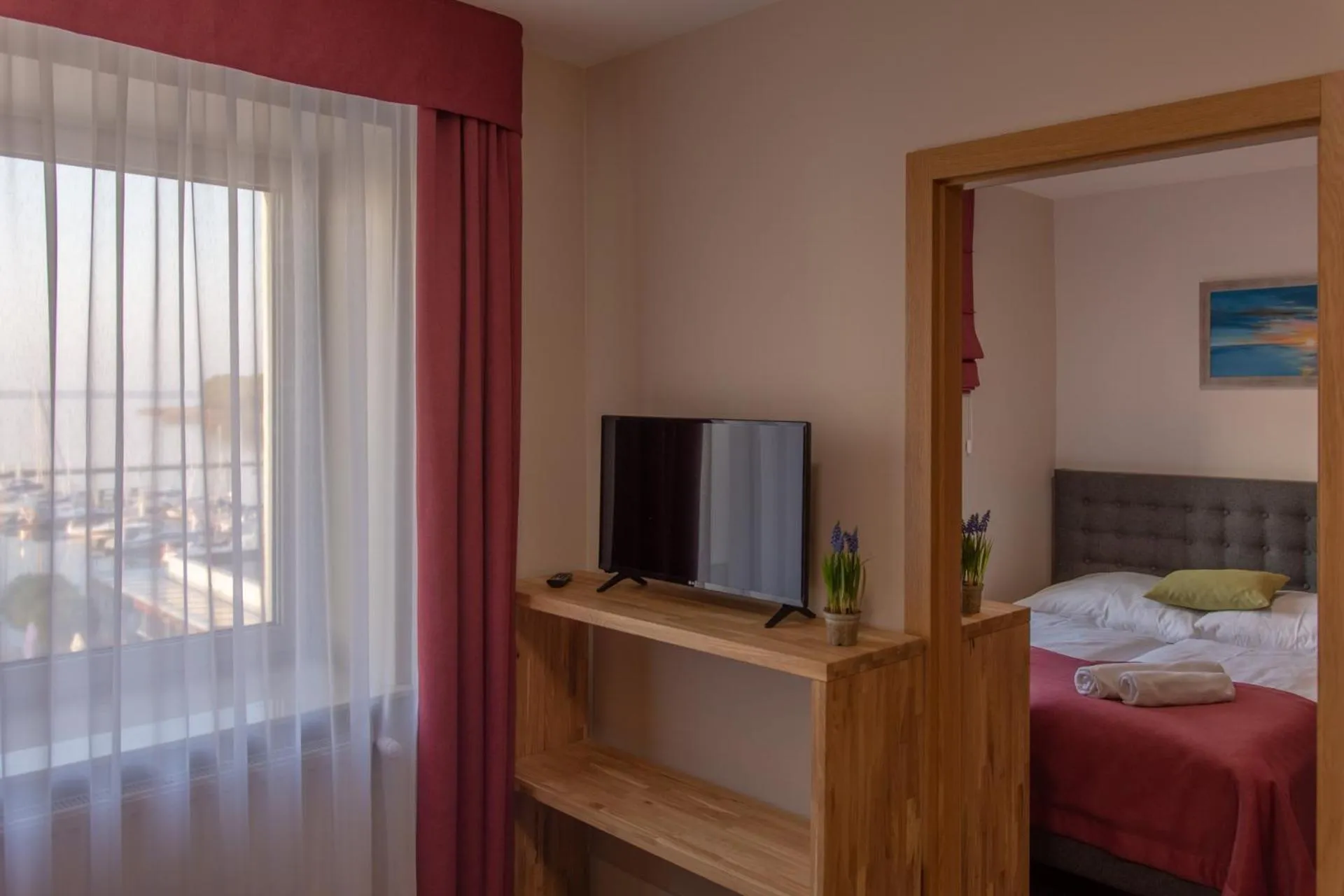 TV and multimedia in Marina Pallatium Premium Floor