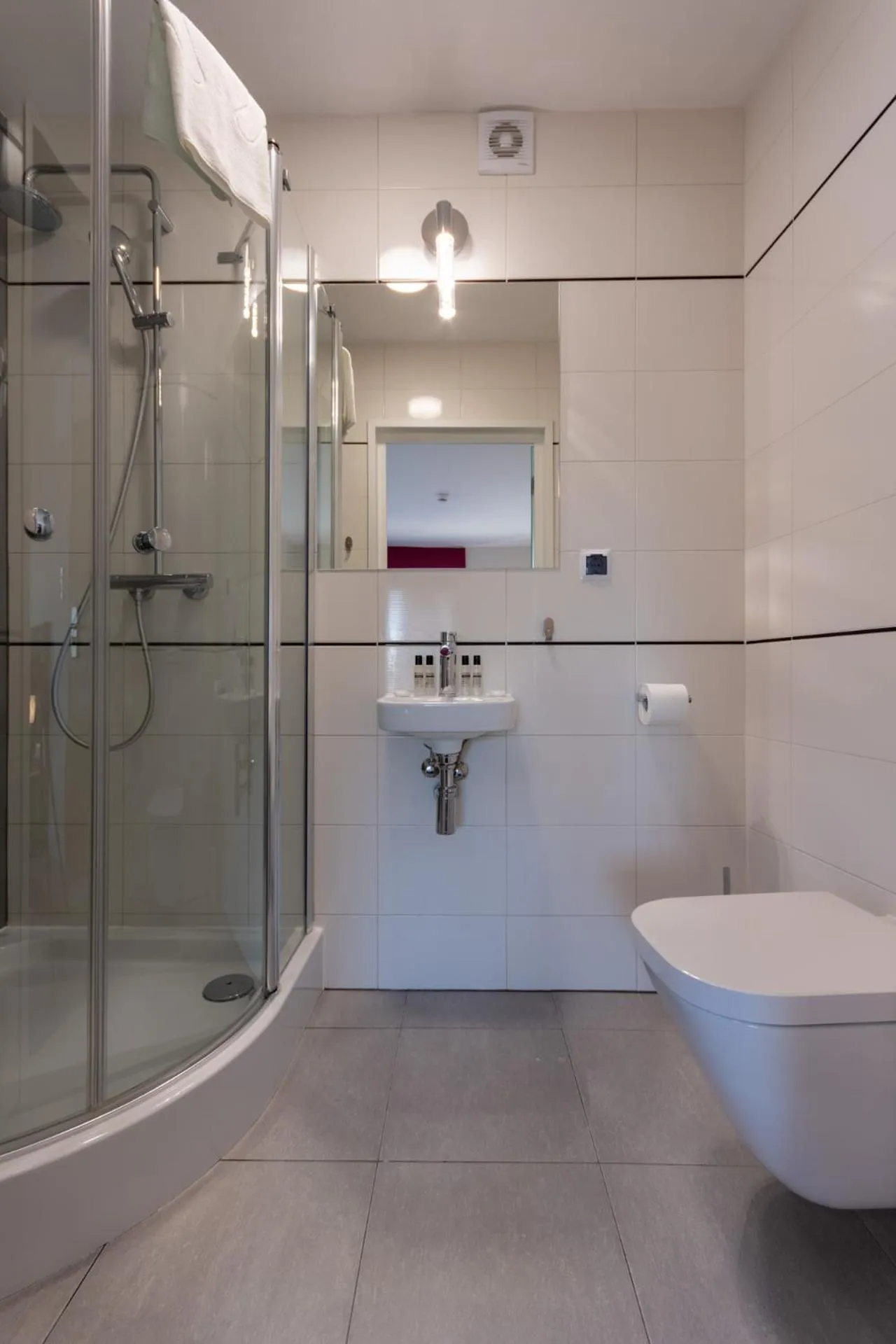 Shower in Marina Pallatium Premium Floor