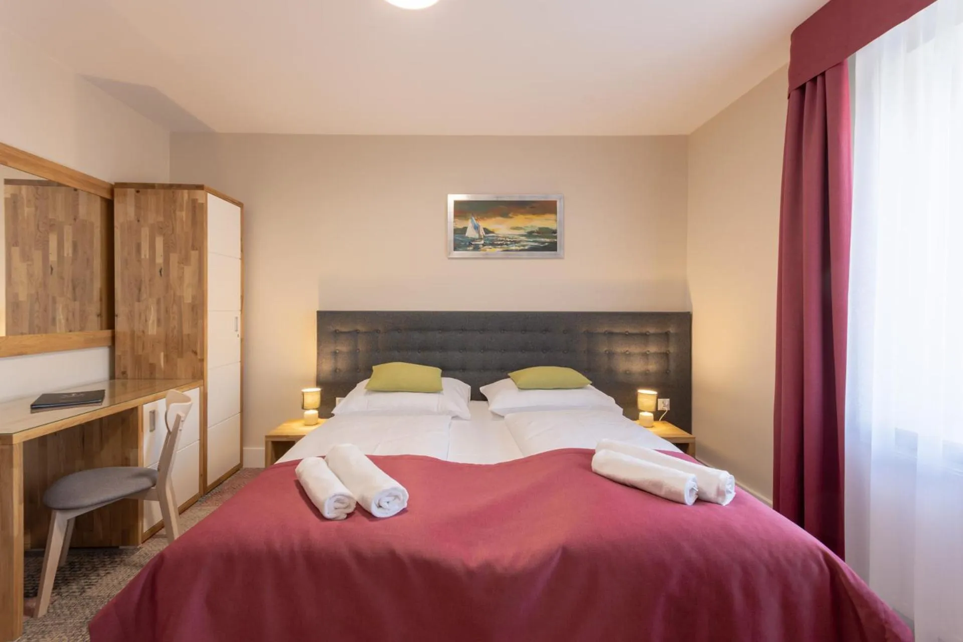 Bed in Marina Pallatium Premium Floor