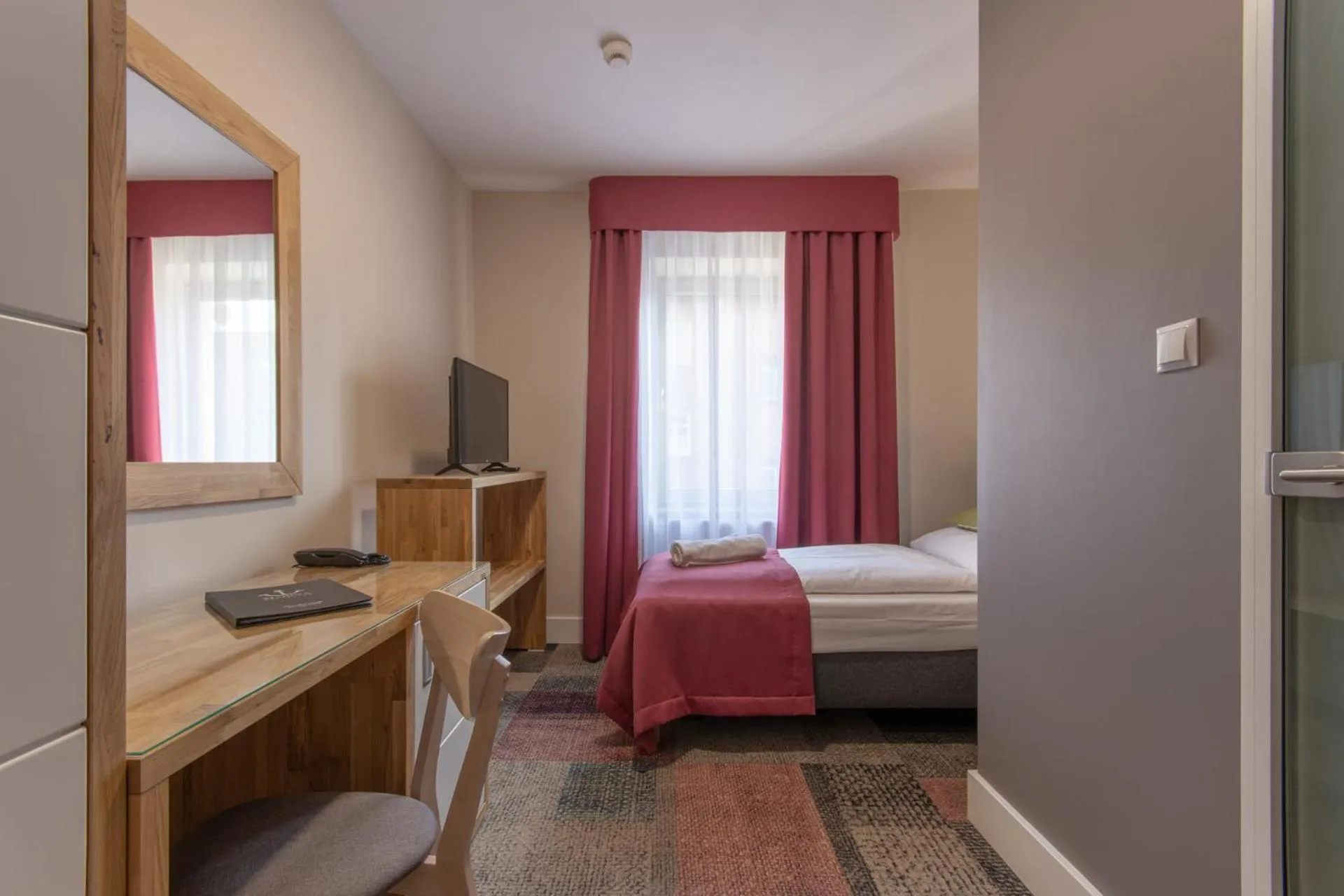 Bed in Marina Pallatium Premium Floor