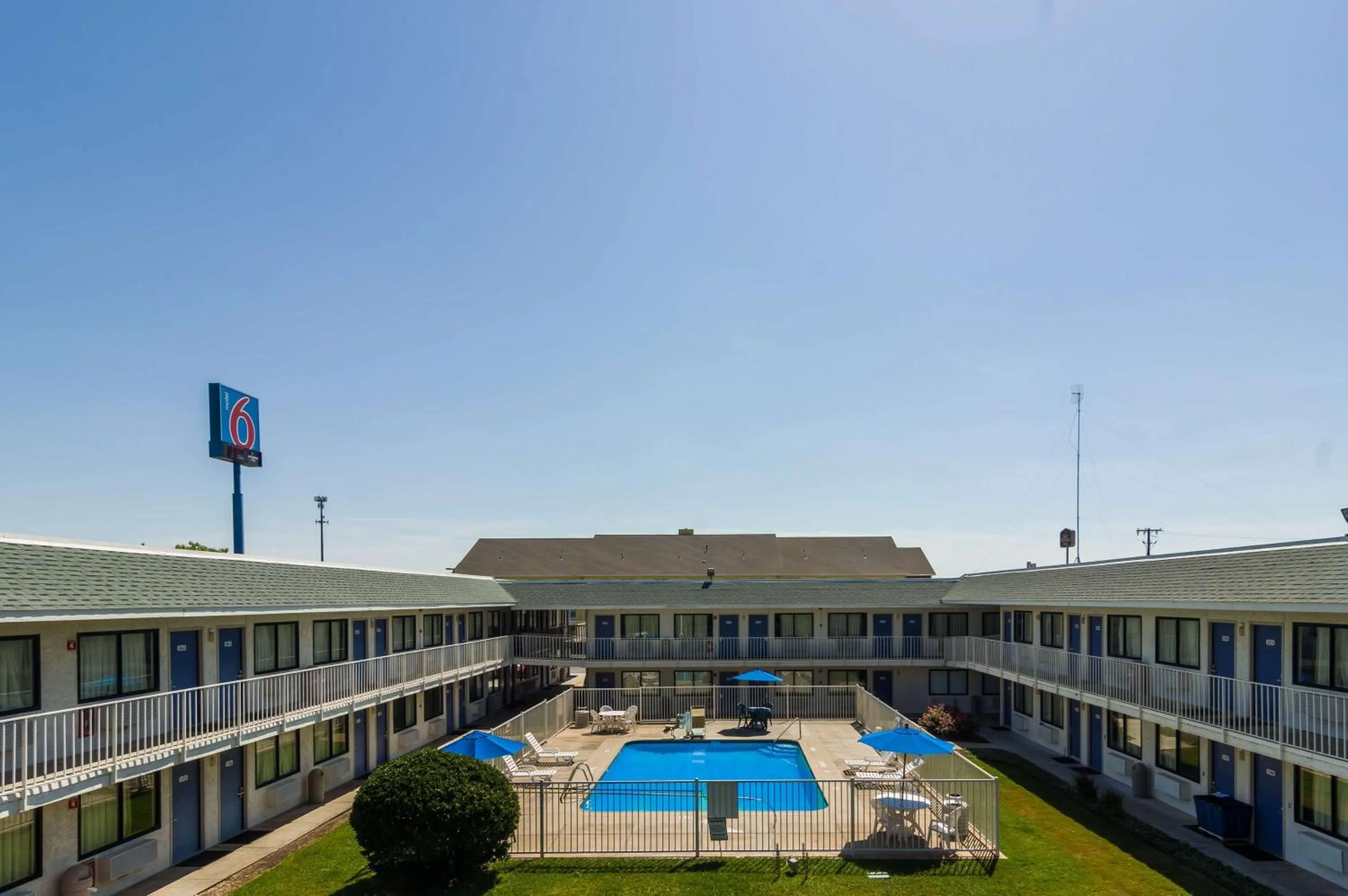 On site in Motel 6-Bellmead, TX - Waco