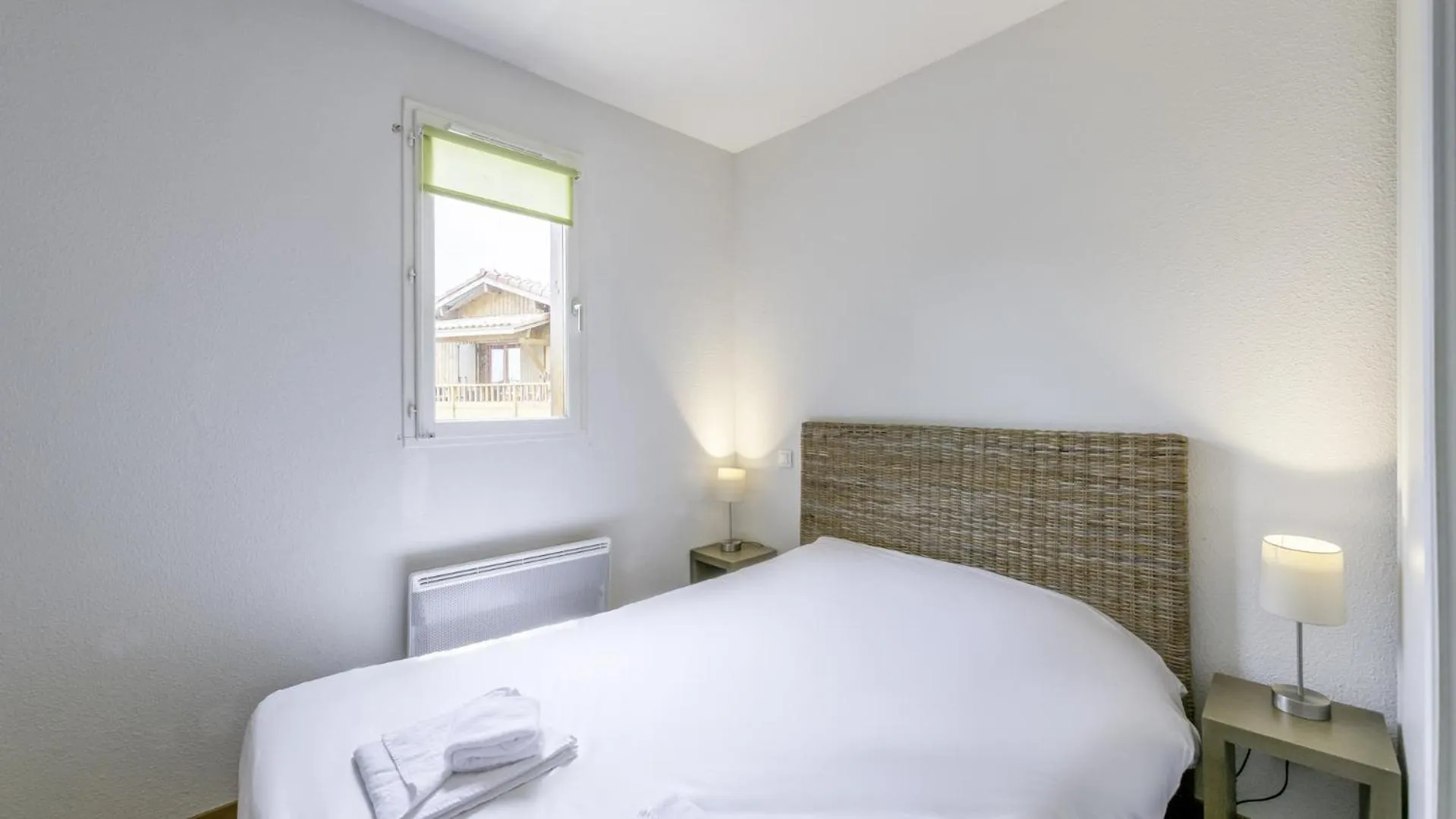 Photo of the whole room, Bed in Vacancéole - Les Rives du Lac