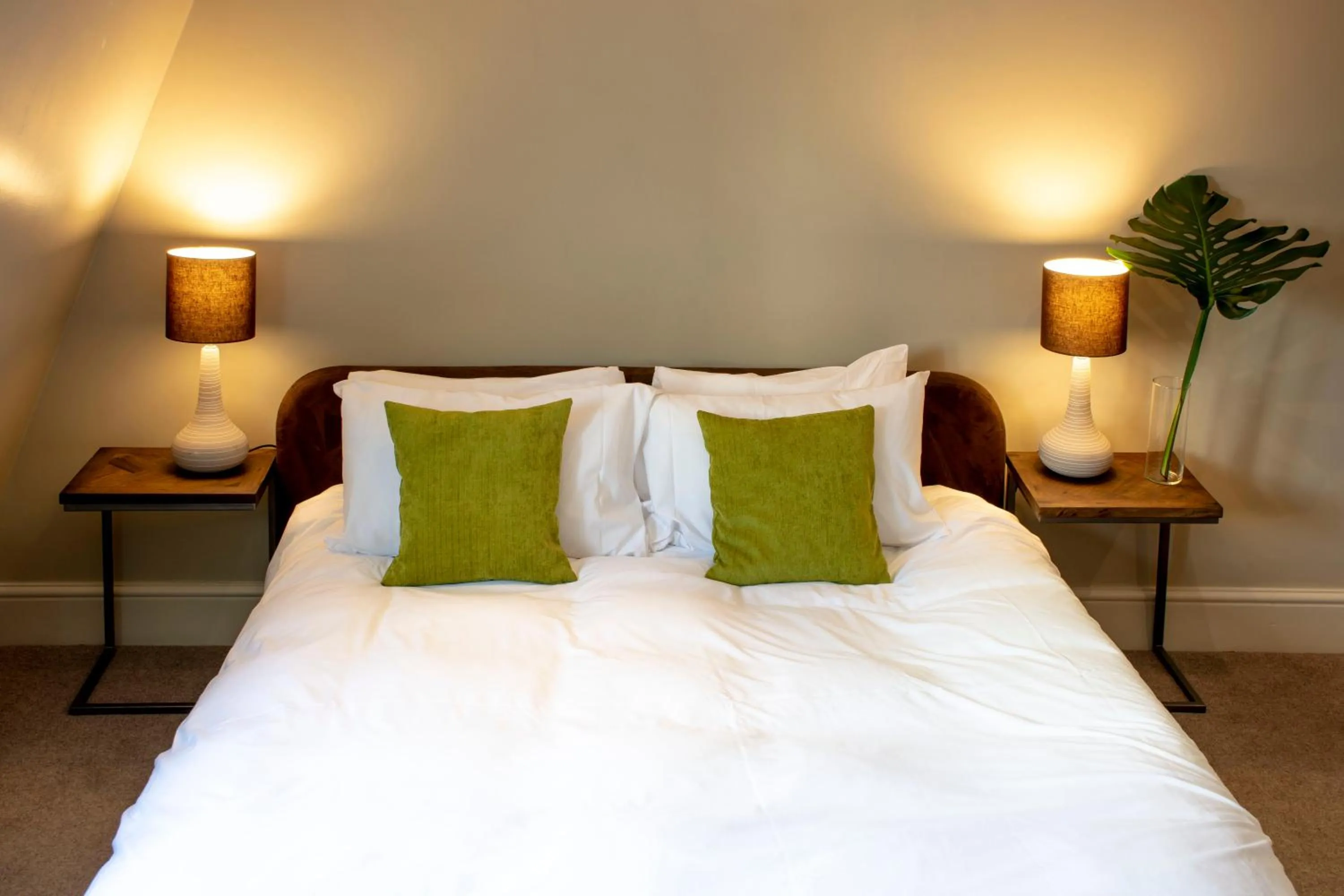 Bed in Amherst Brighton