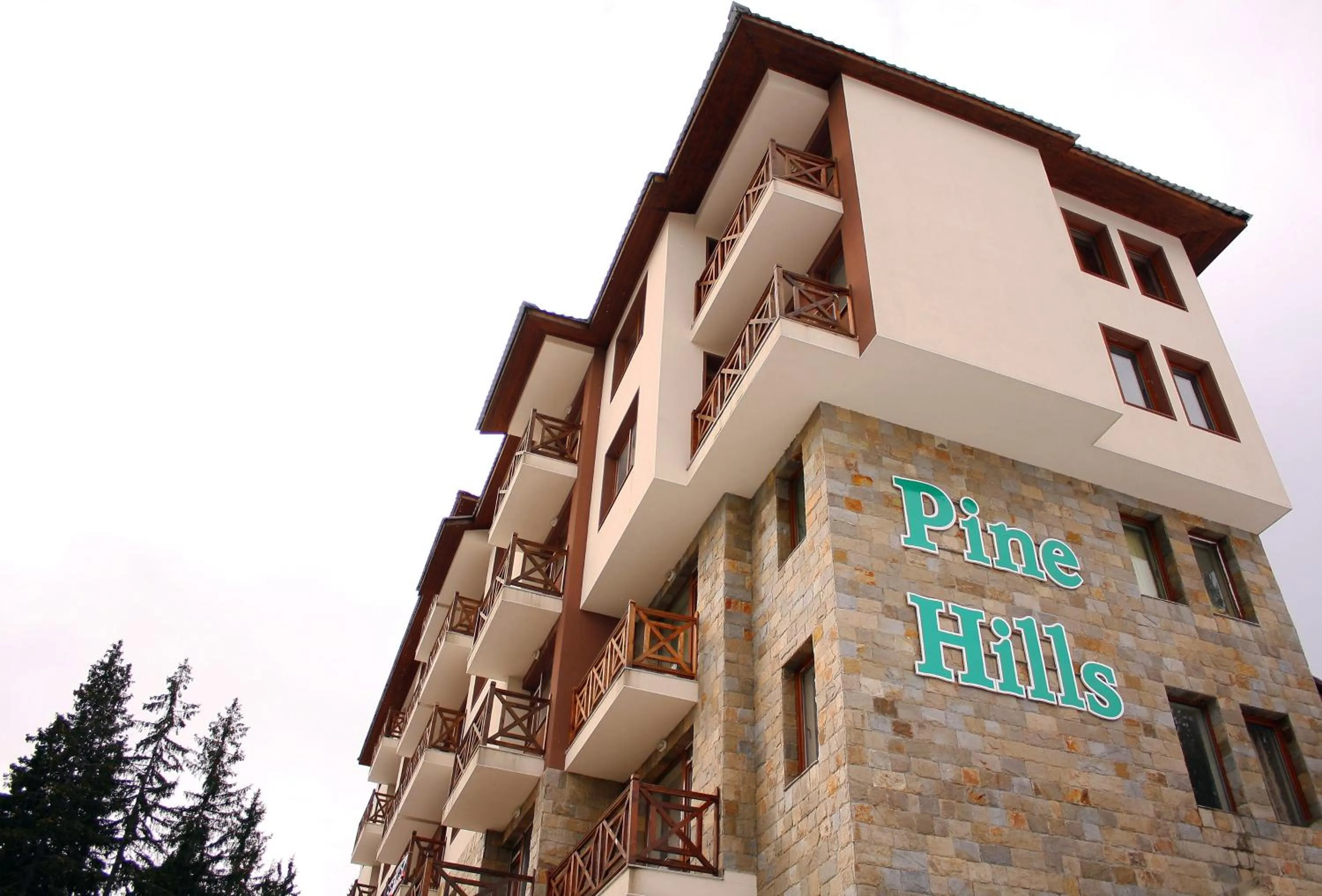 Property building in Aparthotel Pine Hills Pamporovo