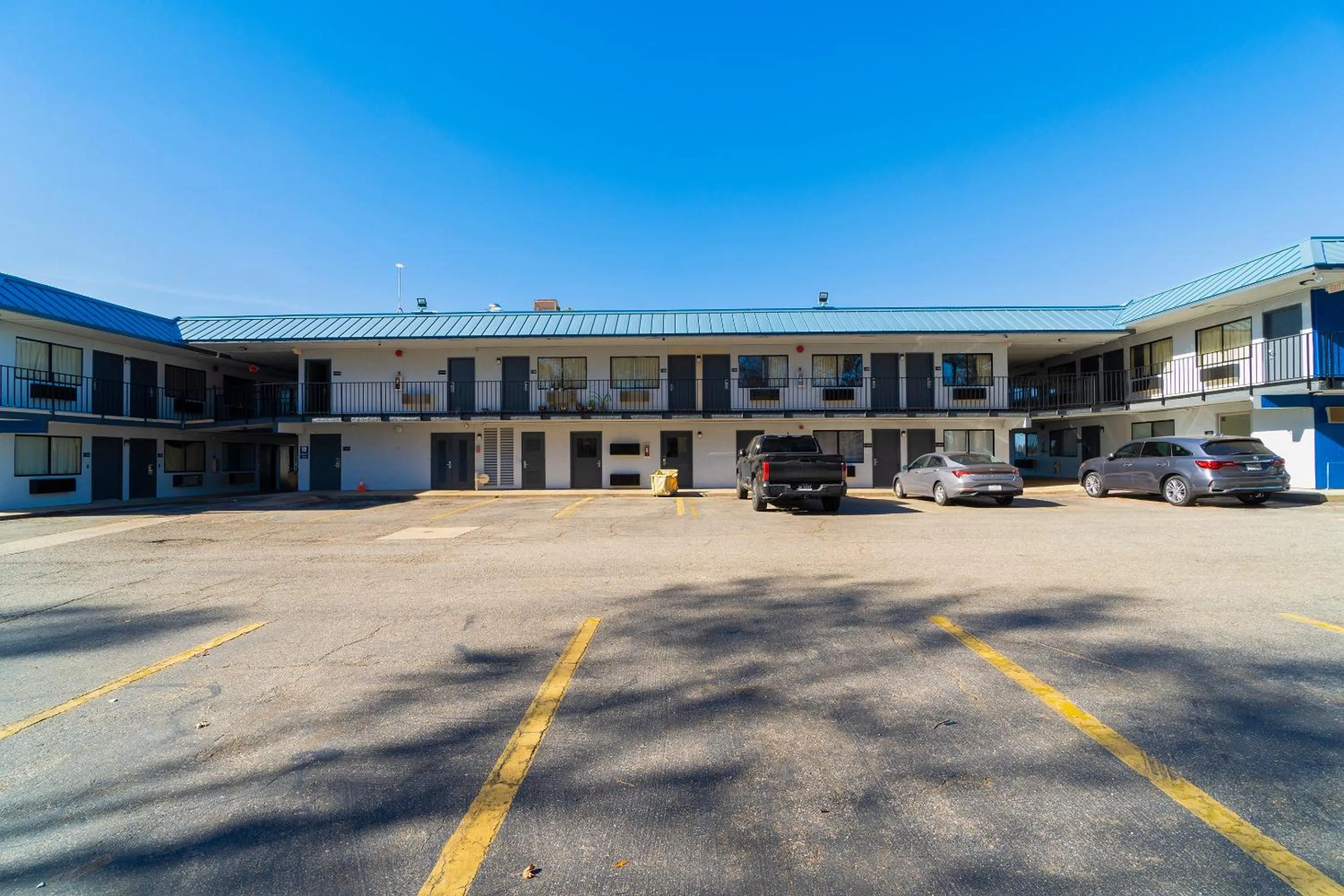 Facade/entrance in Xpress Inn & Extended Stays