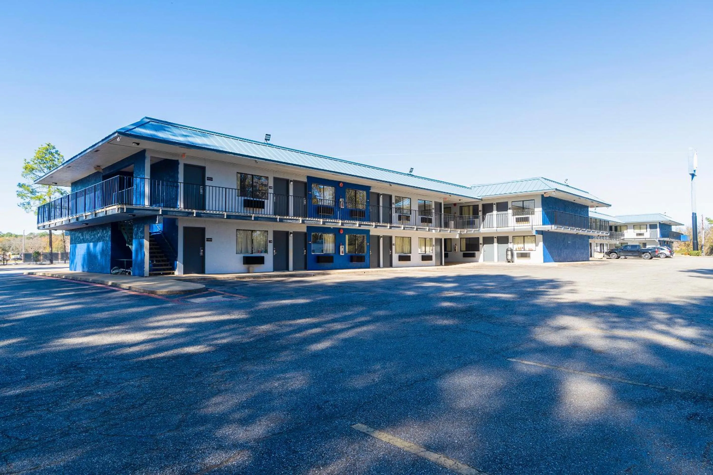 Facade/entrance in Xpress Inn & Extended Stays
