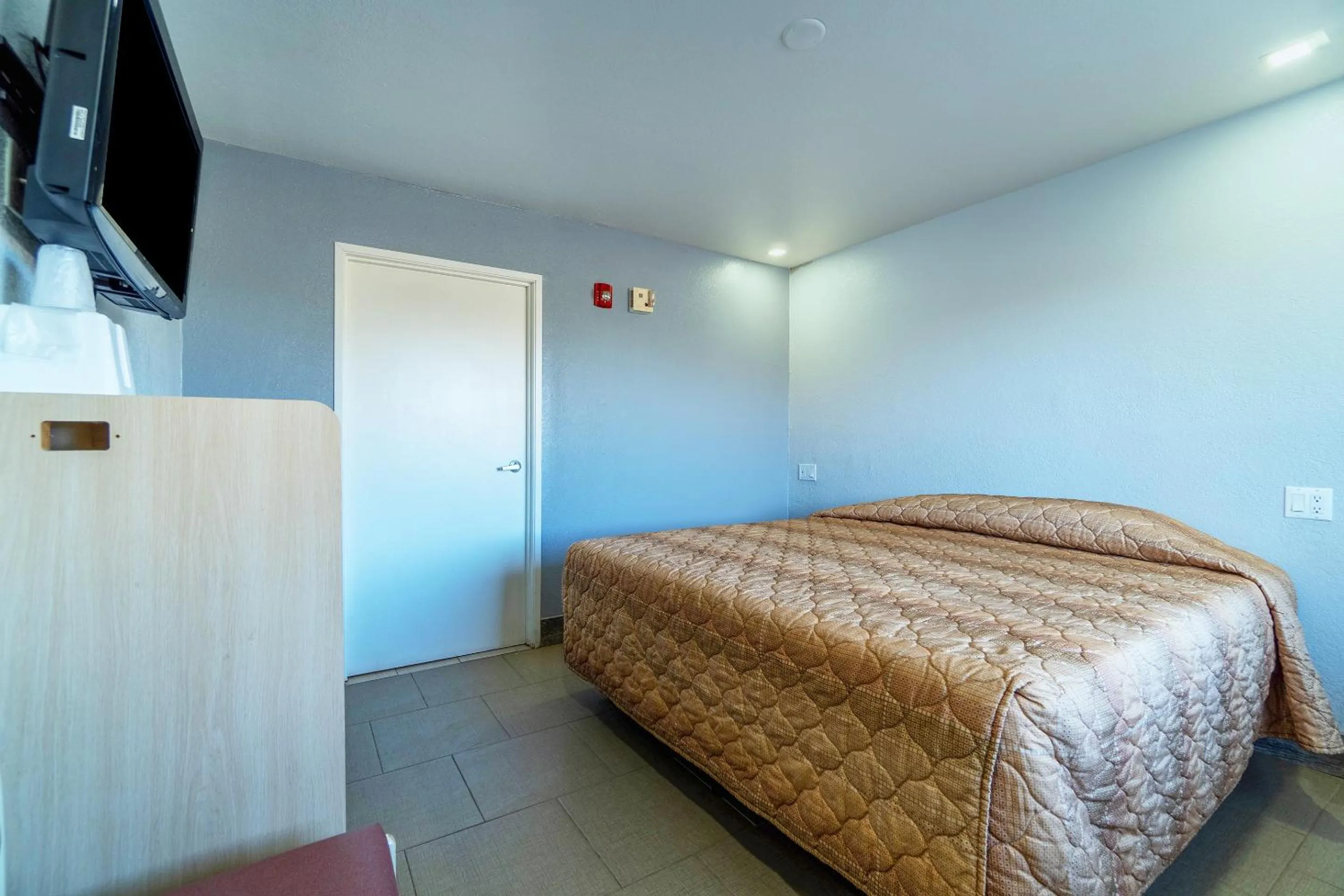 Bedroom, Bed in Xpress Inn & Extended Stays