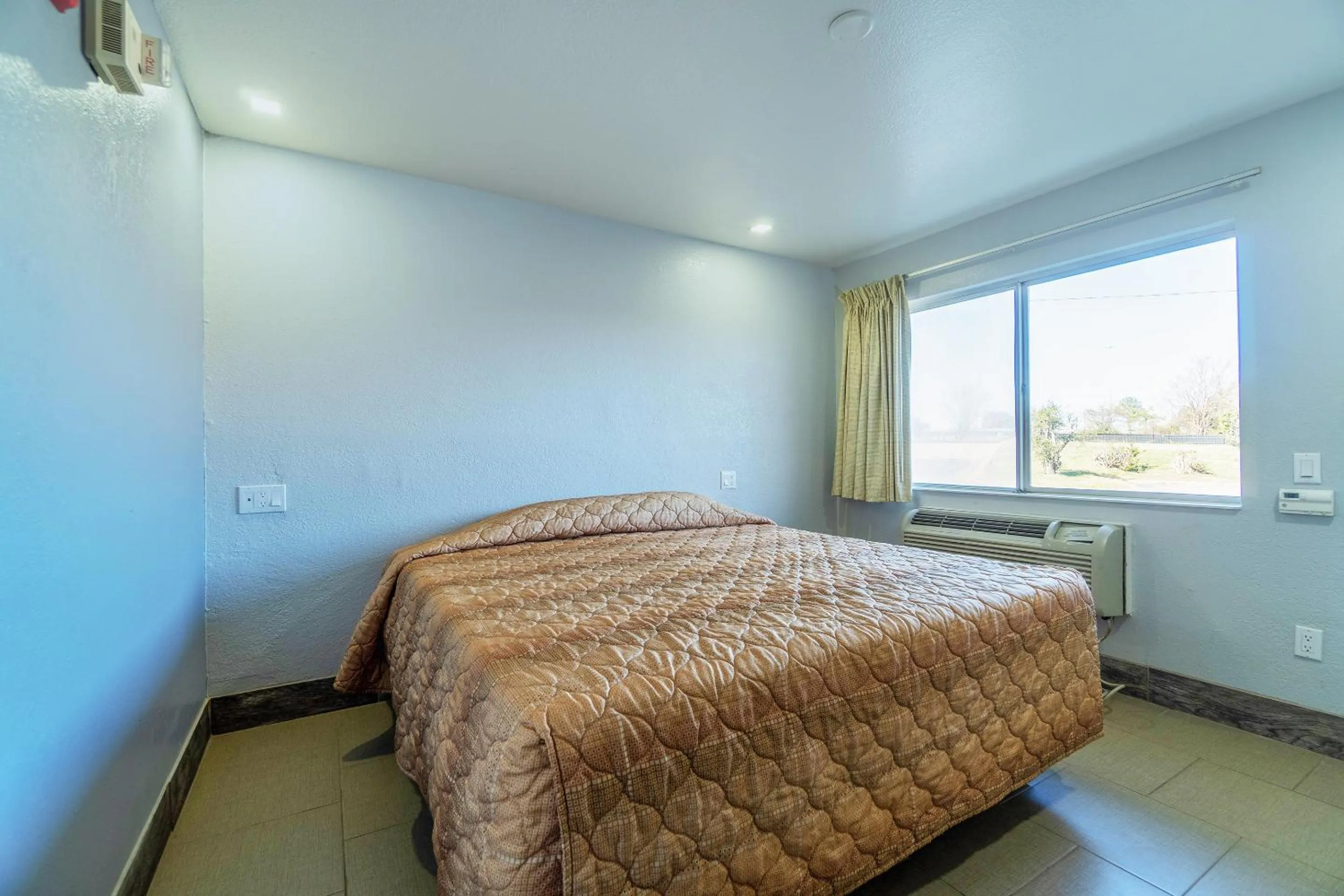 Bedroom, Bed in Xpress Inn & Extended Stays