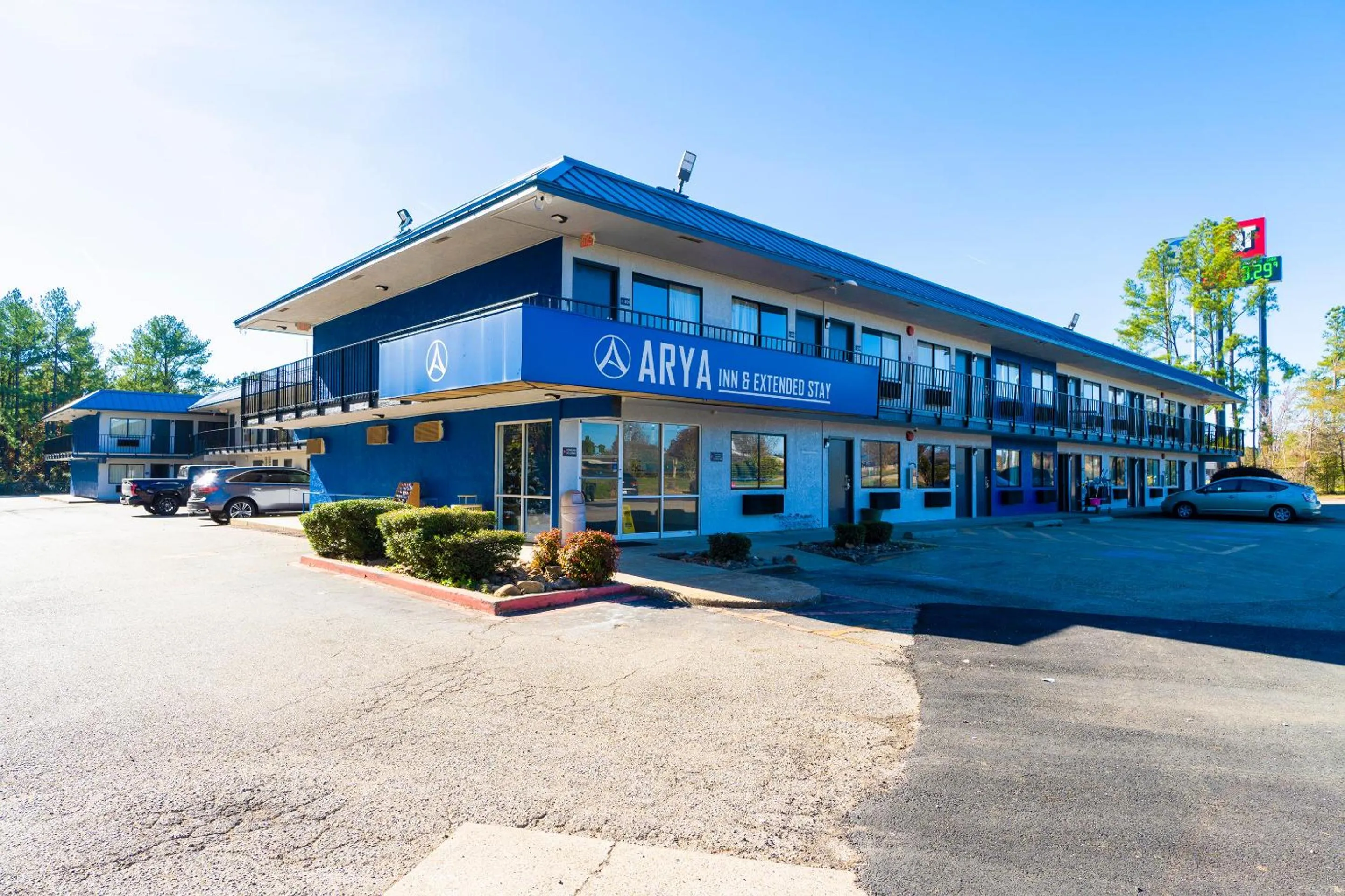 Parking in Xpress Inn & Extended Stays