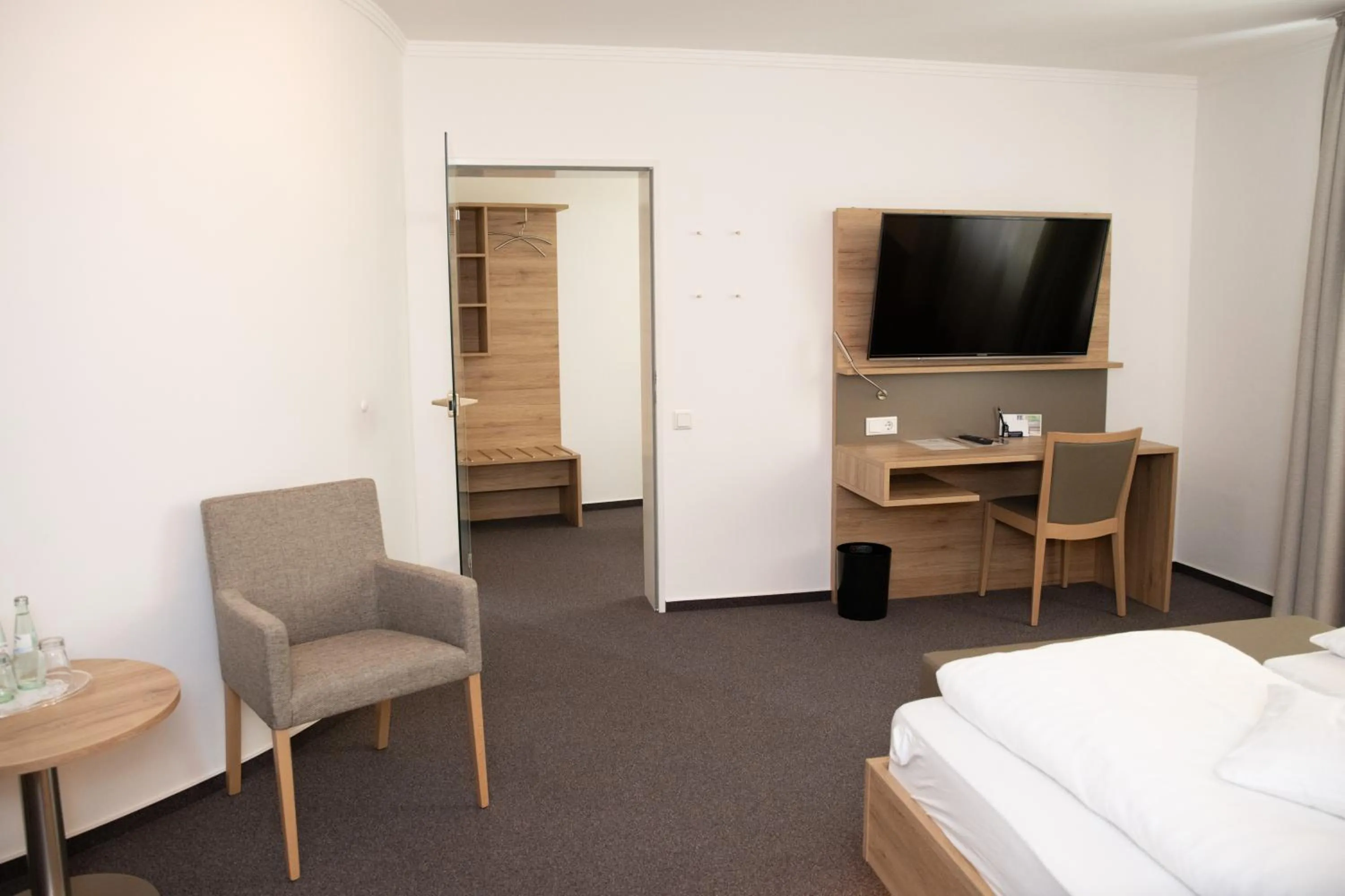 Photo of the whole room, Bed in Hotel Restaurant Große Teichsmühle