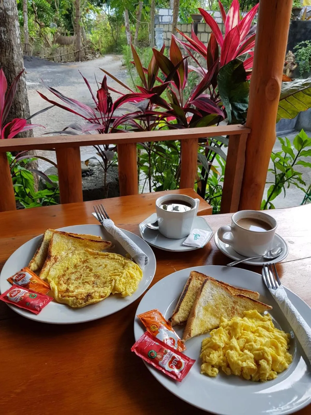 Breakfast in Japa Bungalow