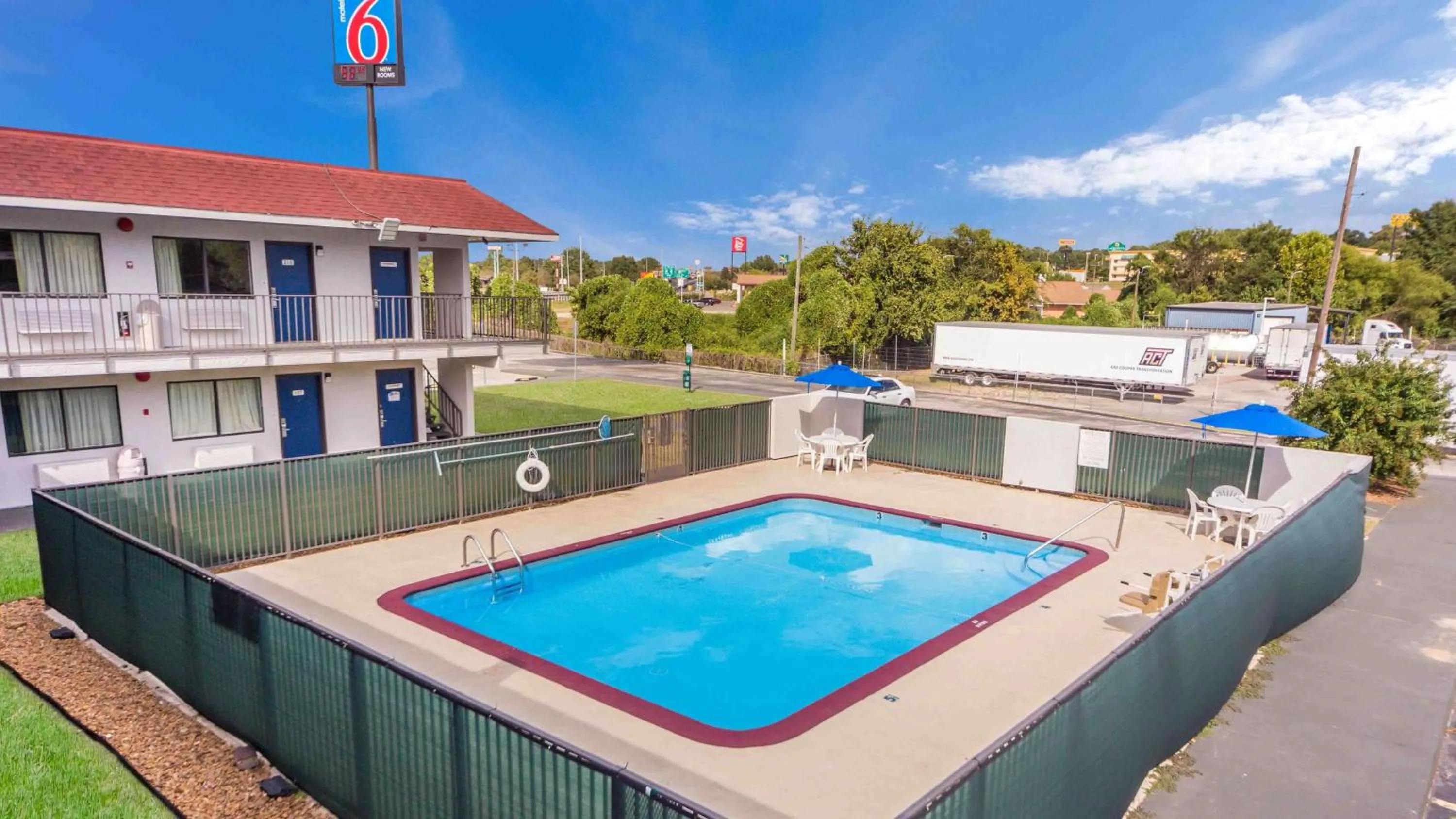 Pool view in Motel 6-Meridian, MS