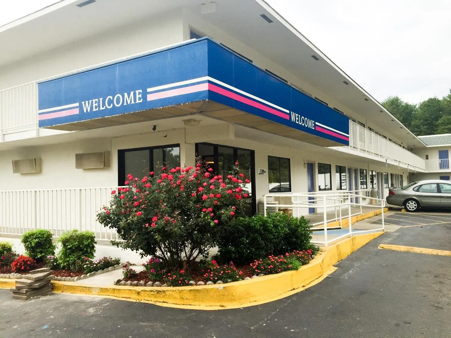 Property building in Motel 6-Bessemer, AL - Birmingham