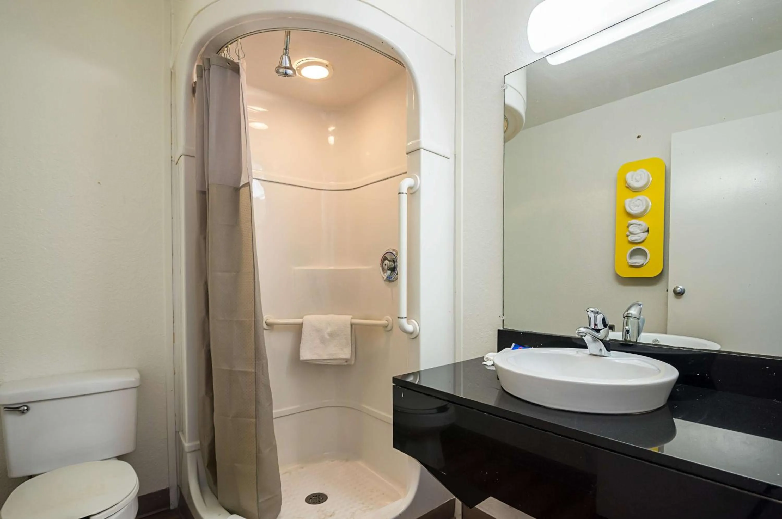 Shower in Motel 6-Bessemer, AL - Birmingham