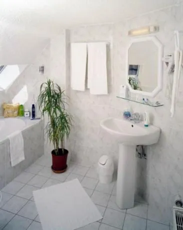 Bedroom in Auberge des Trois Châteaux