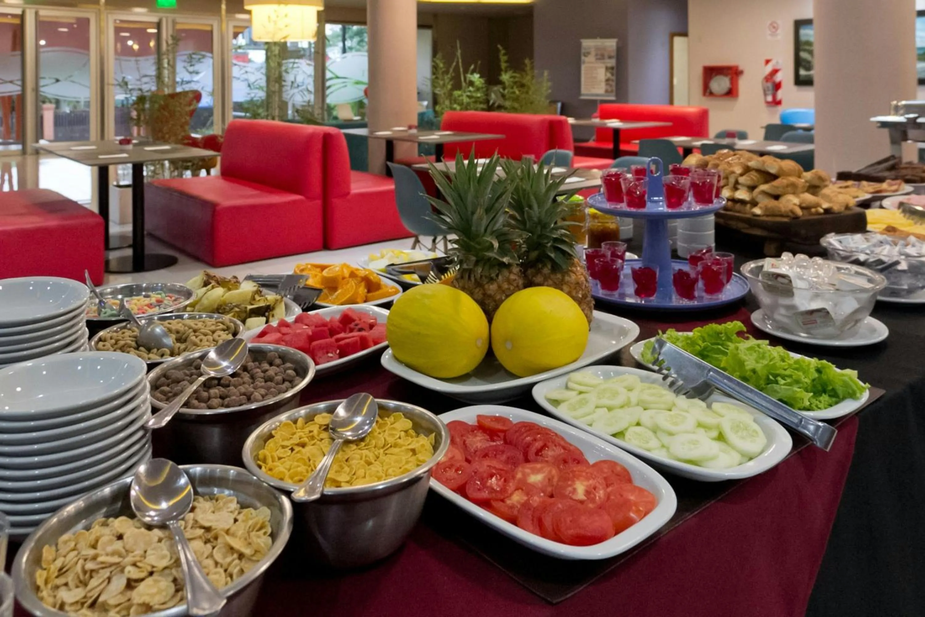 Breakfast in City Falls Iguazú