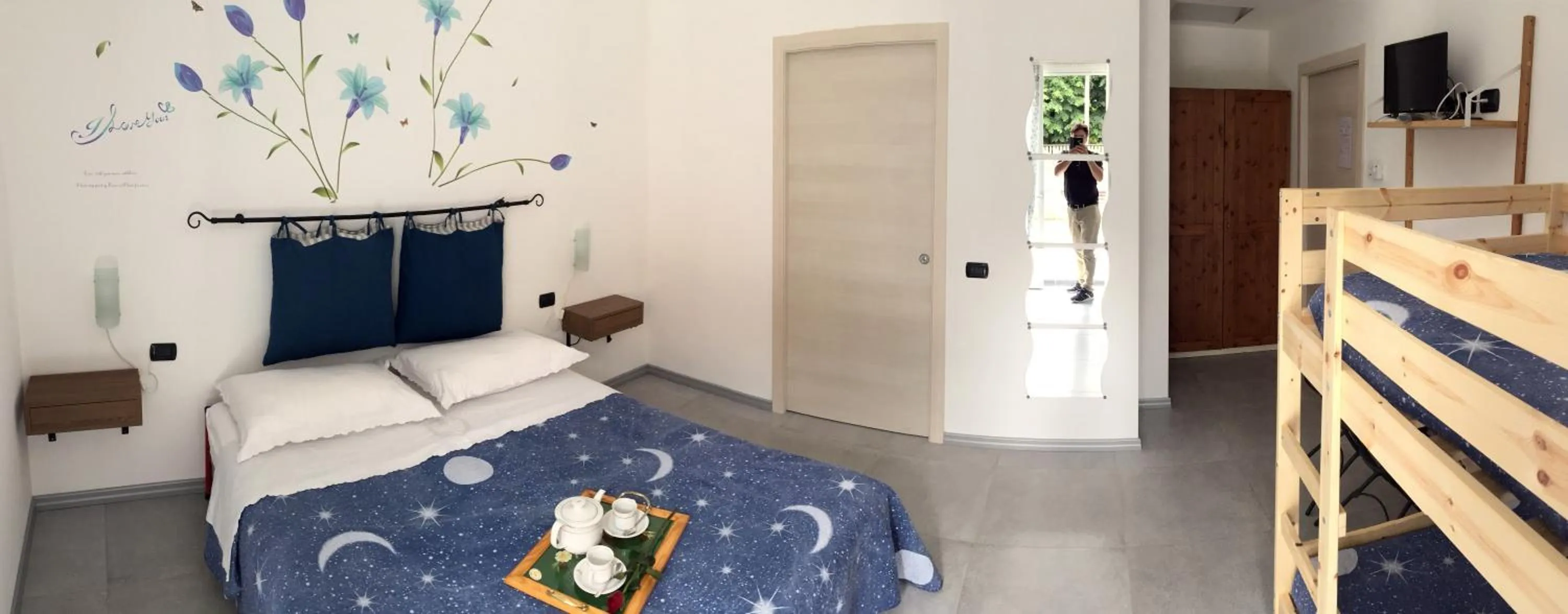 Bed in B&B Honey Rooms