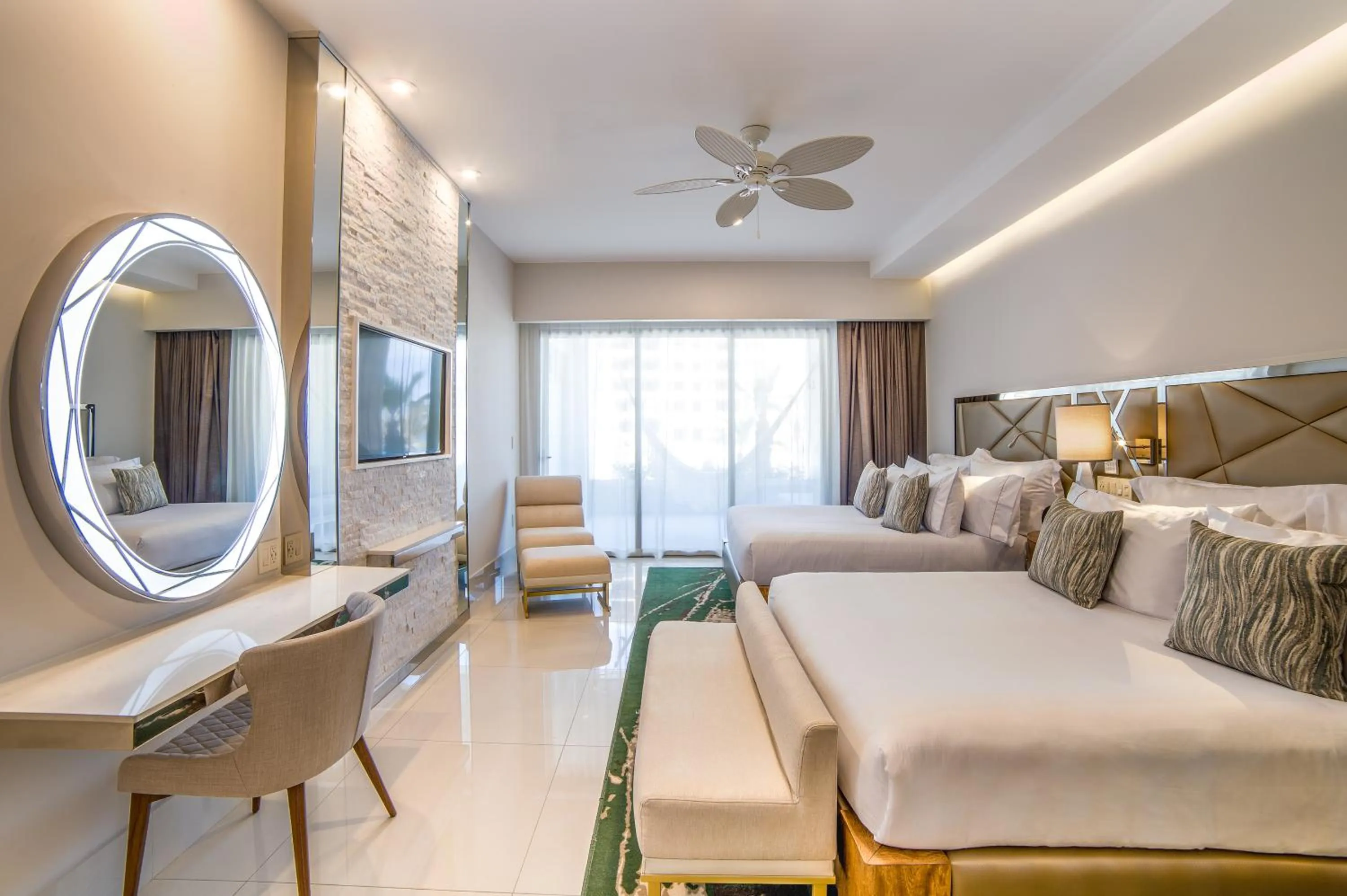 Bedroom, Bed in Garza Blanca Resort & Spa Los Cabos