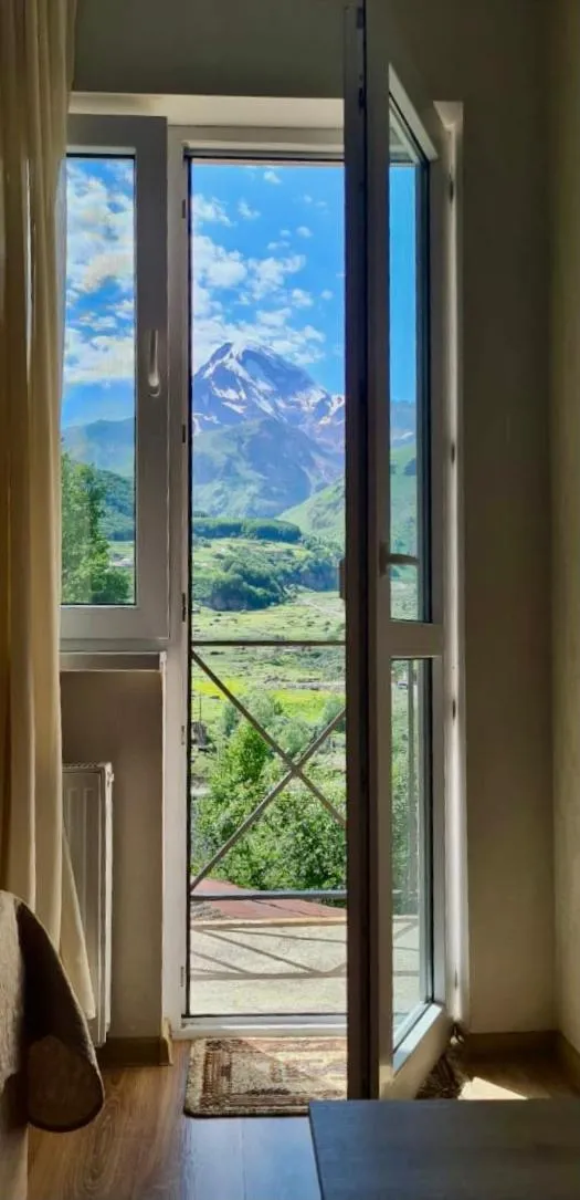 Garden view, Bed in Kazbegi Inn