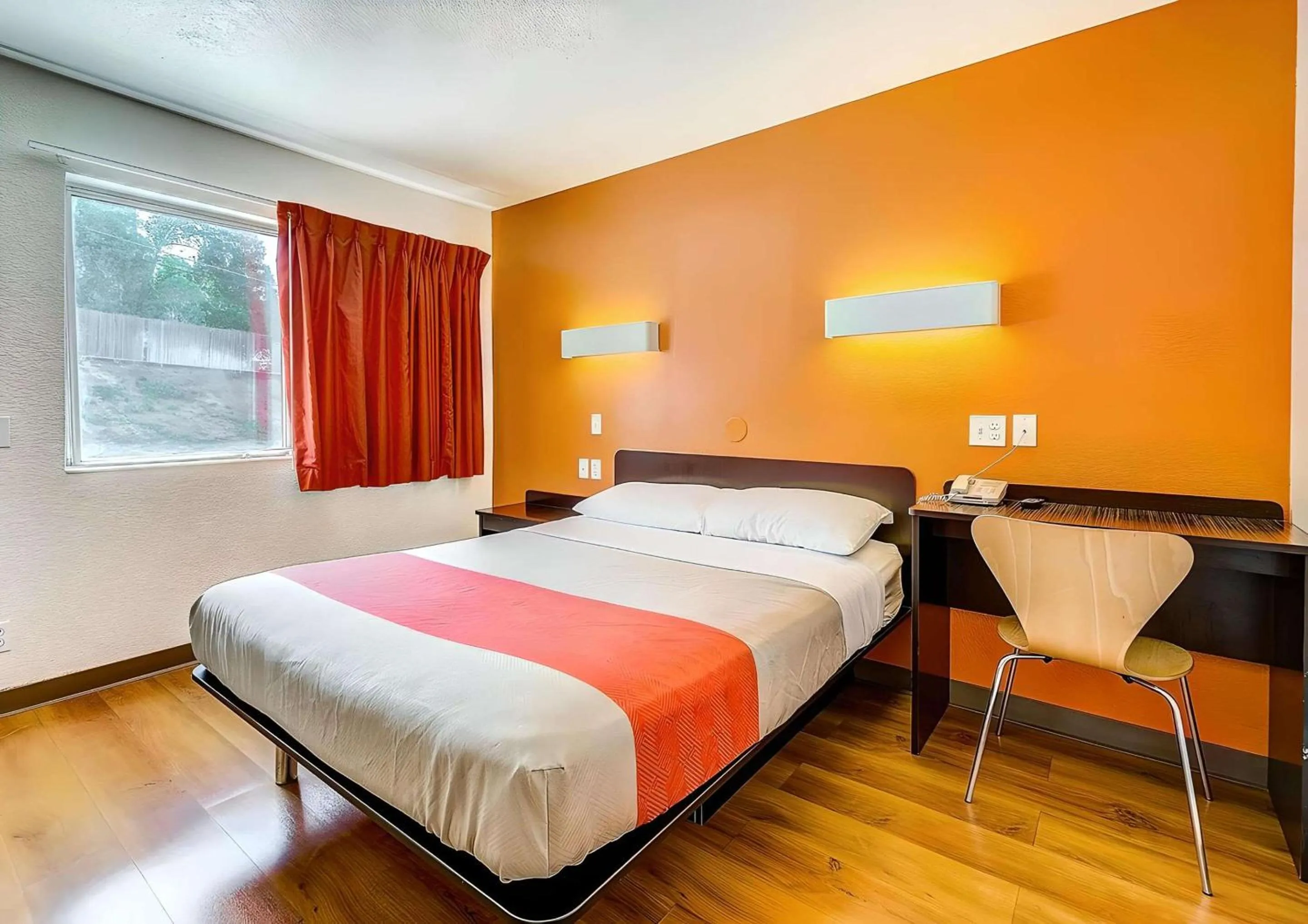 Bedroom in Park Inn by Radisson, Thornton