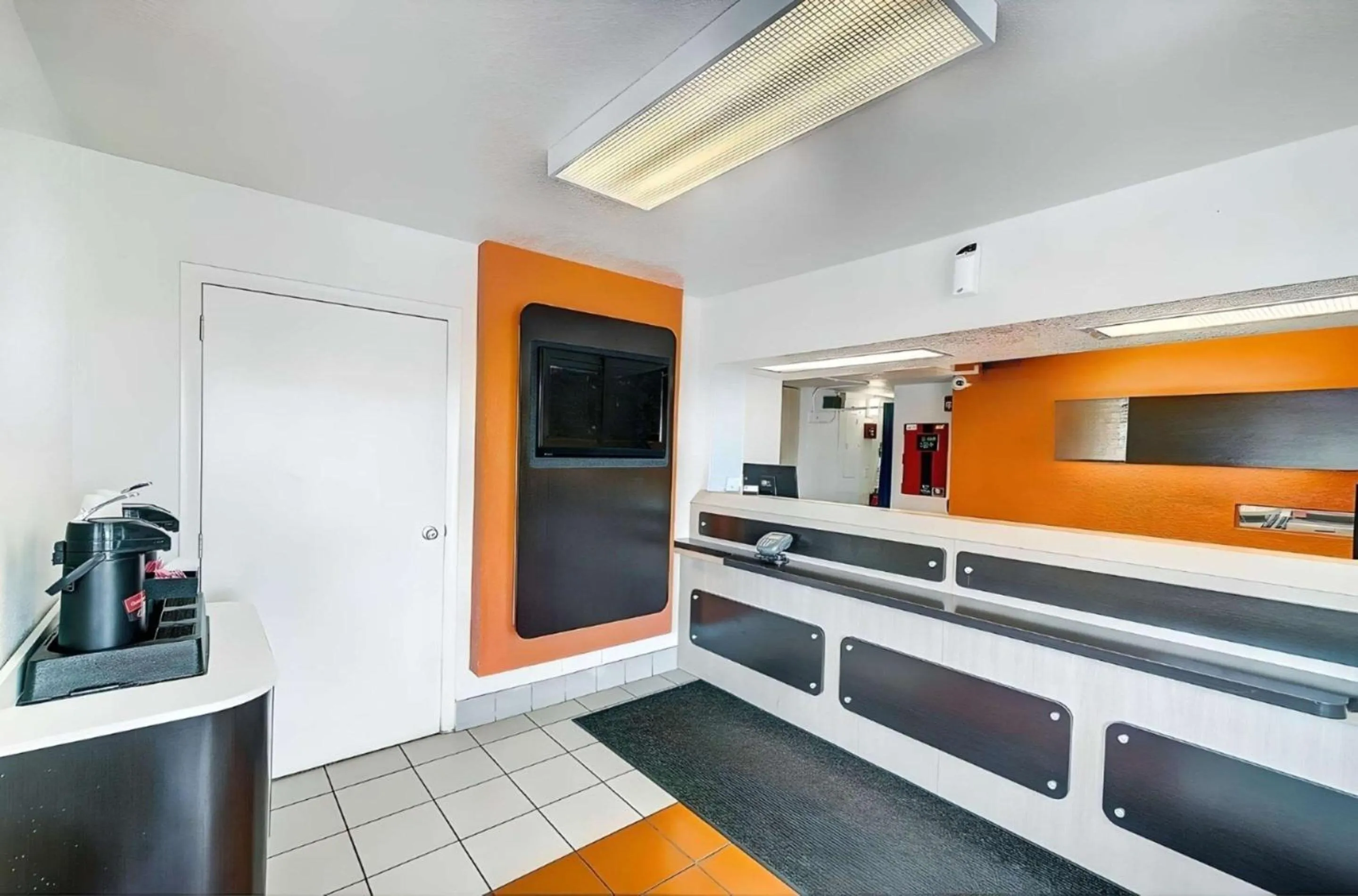 Lobby or reception in Park Inn by Radisson, Thornton