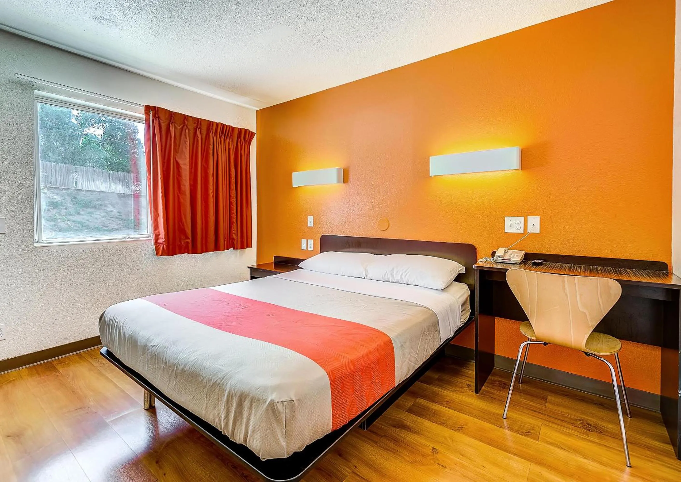 Bedroom in Park Inn by Radisson, Thornton