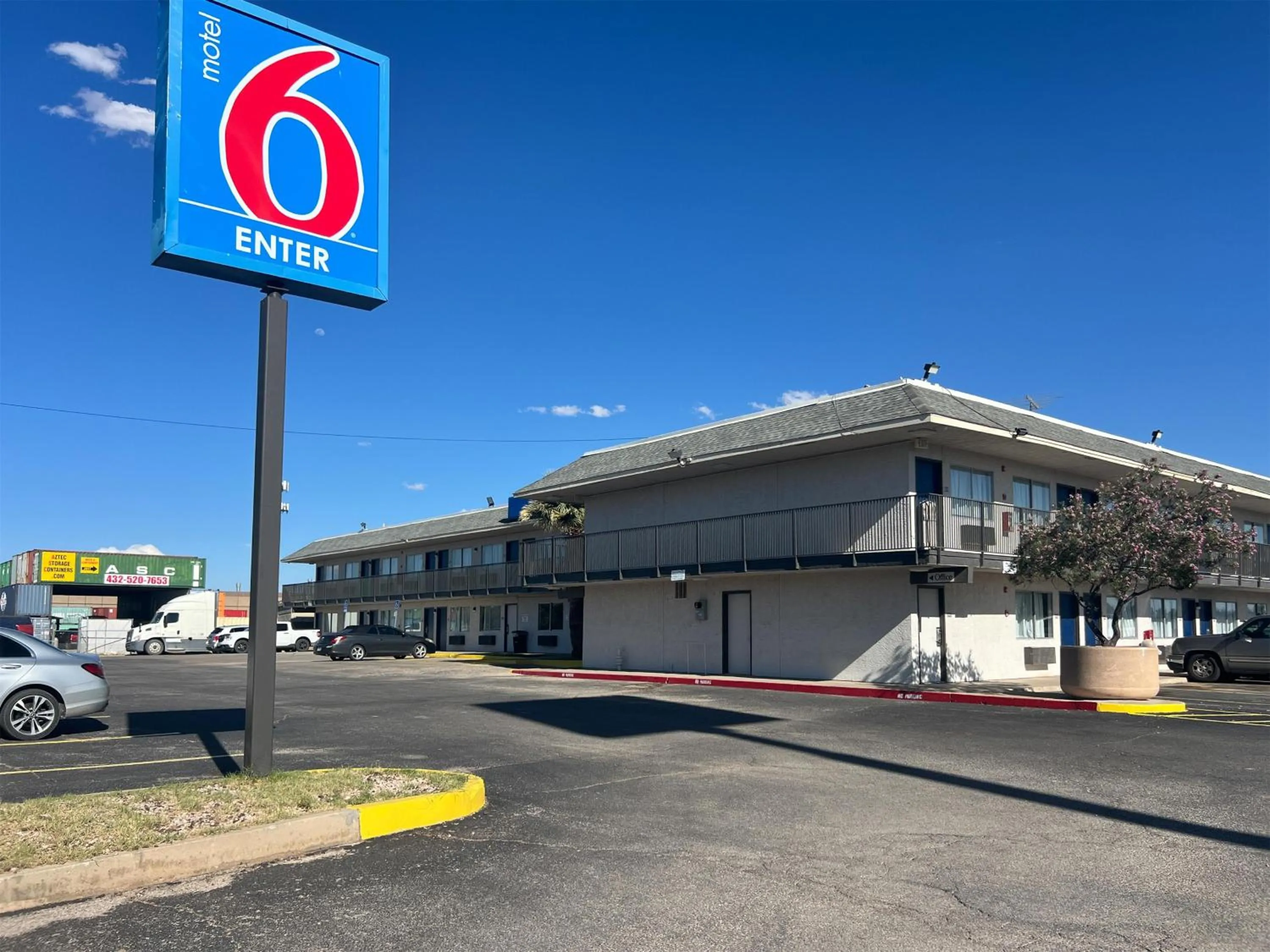 Property building in Motel 6-Odessa, TX