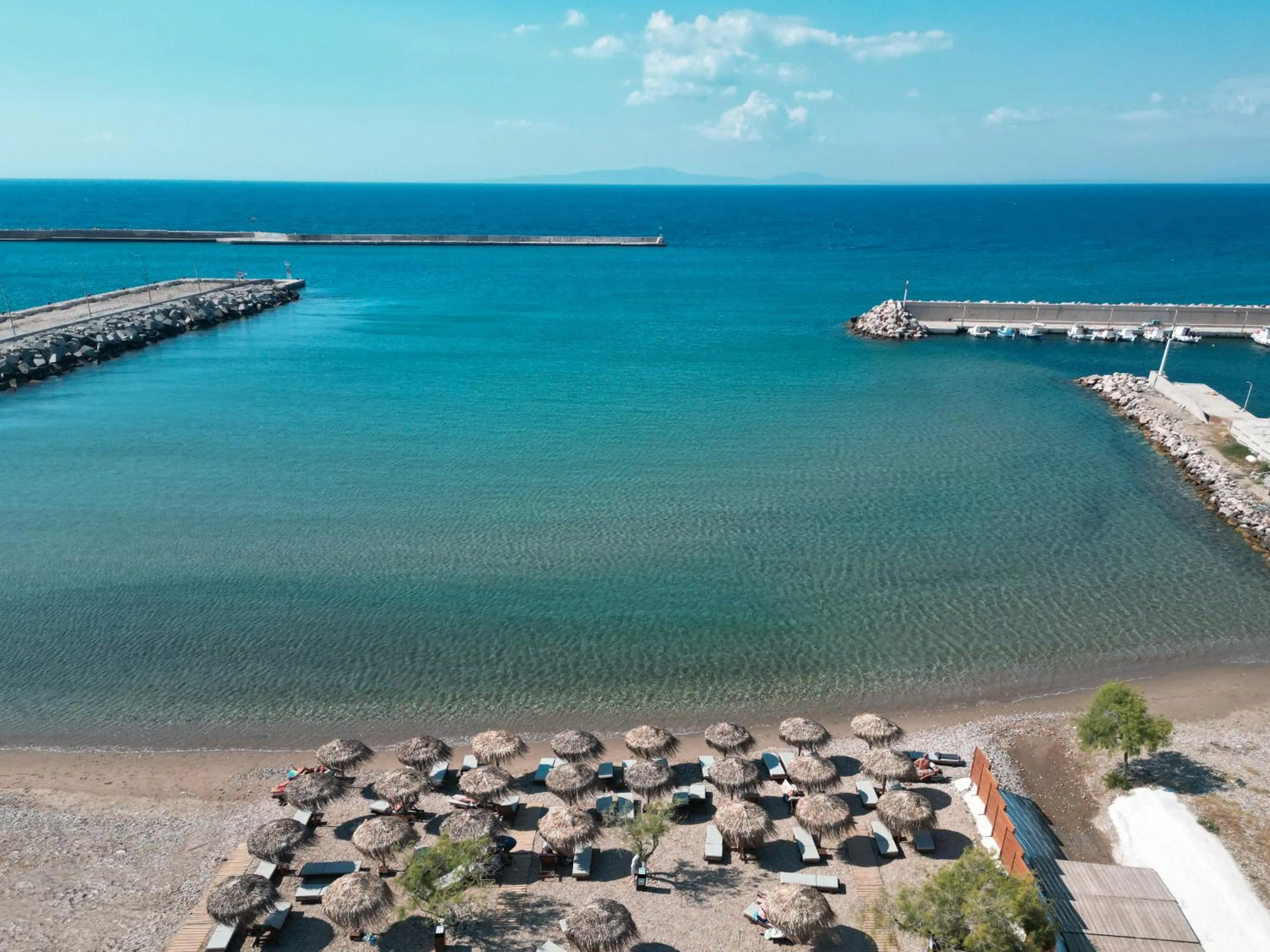 Beach in Samian Mare Hotel, Suites & Spa