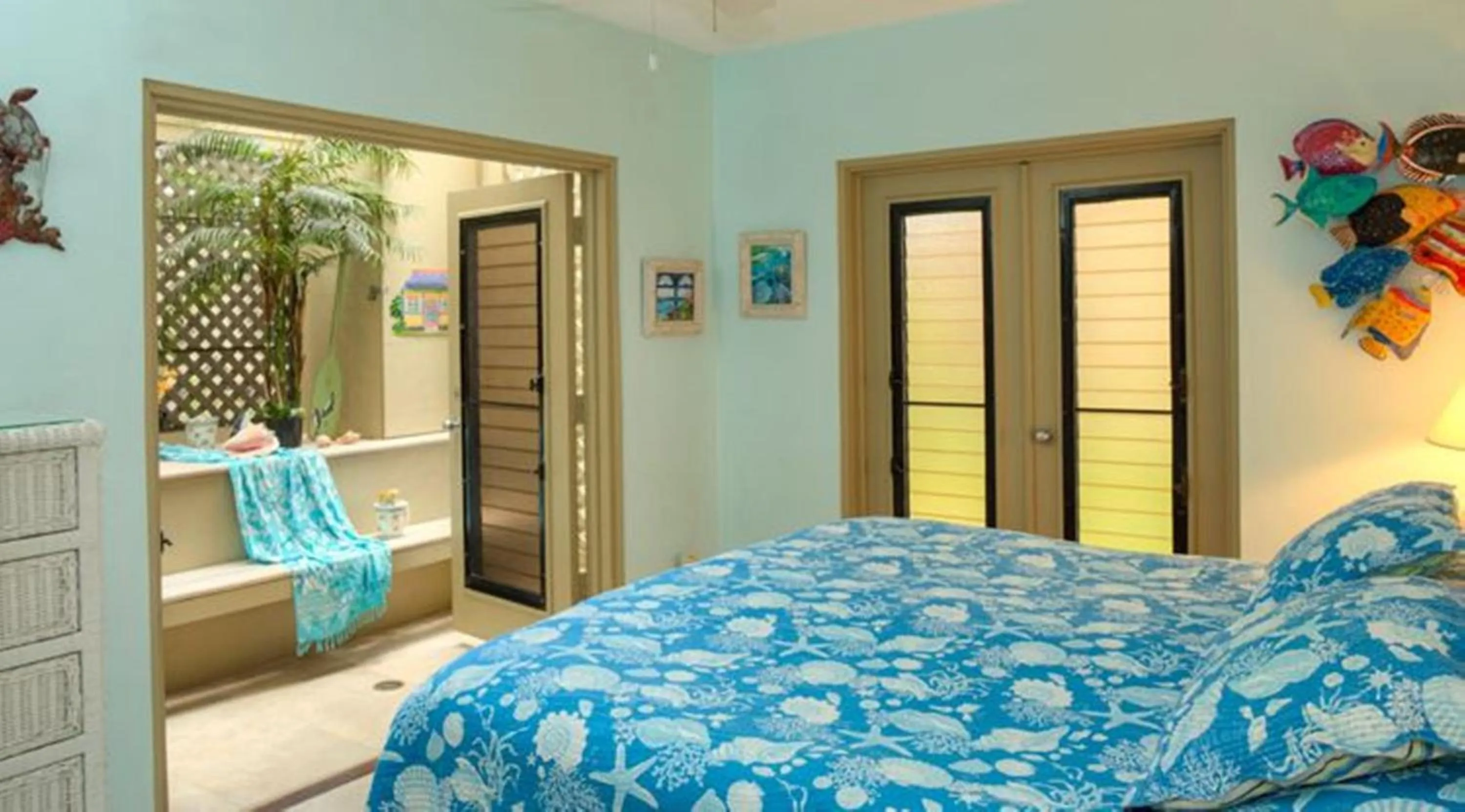 Bedroom, Bed in Gallows Point Resort