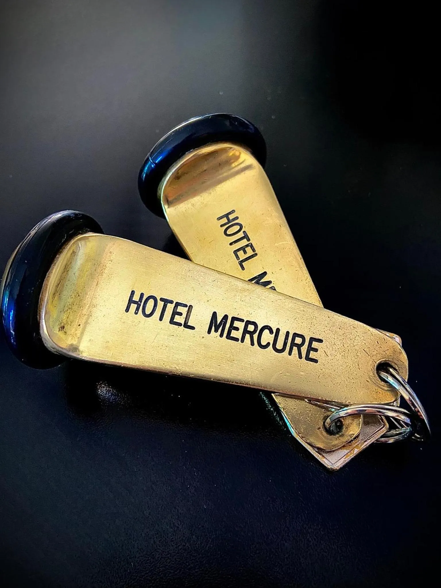 Logo/Certificate/Sign in Hotel Mercure