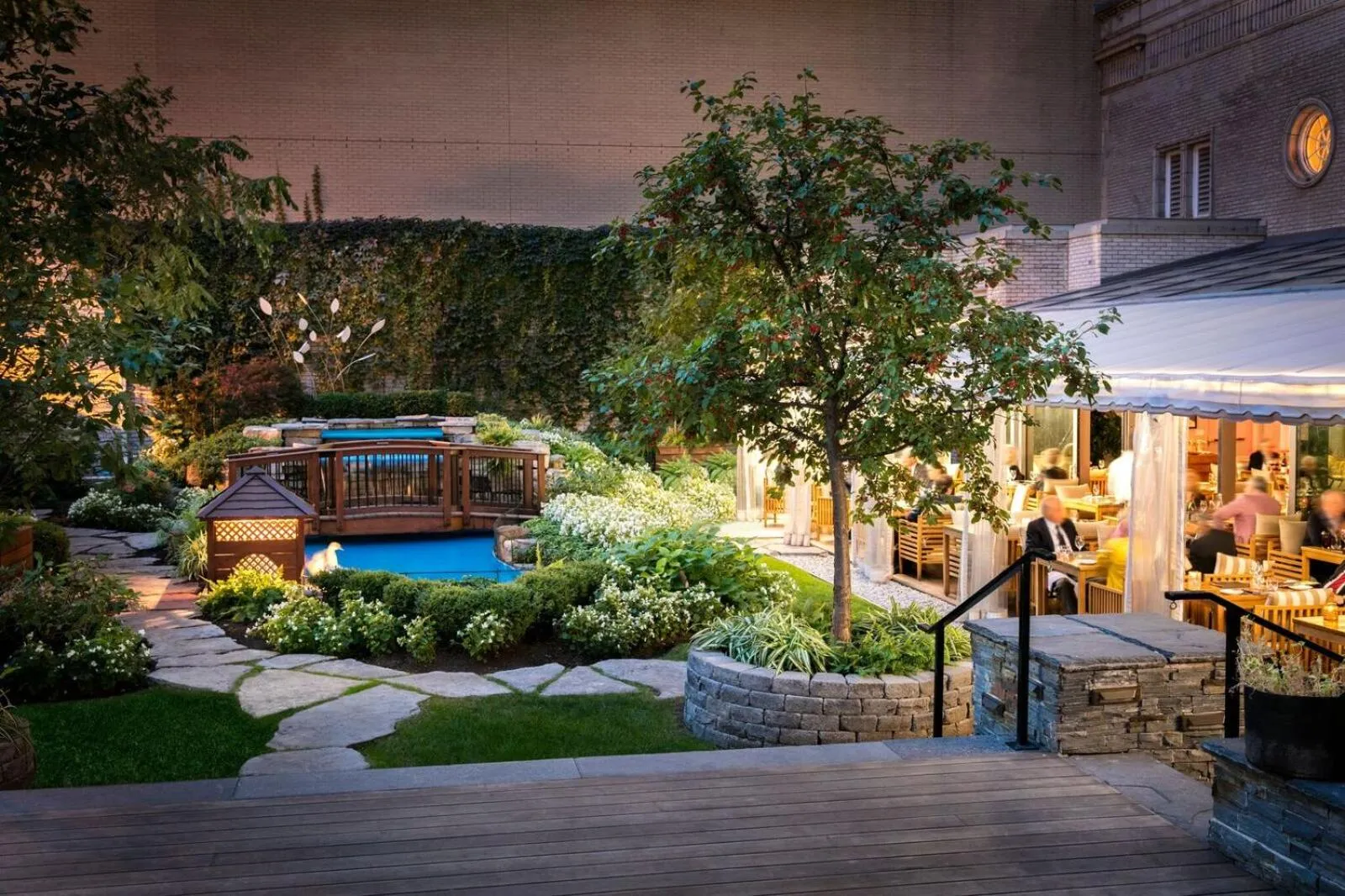 Garden in The Ritz-Carlton, Montreal
