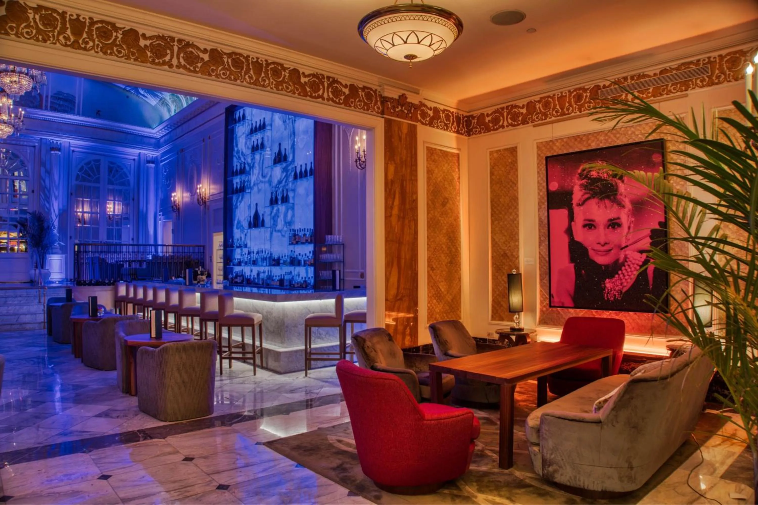 Restaurant/places to eat in The Ritz-Carlton, Montreal