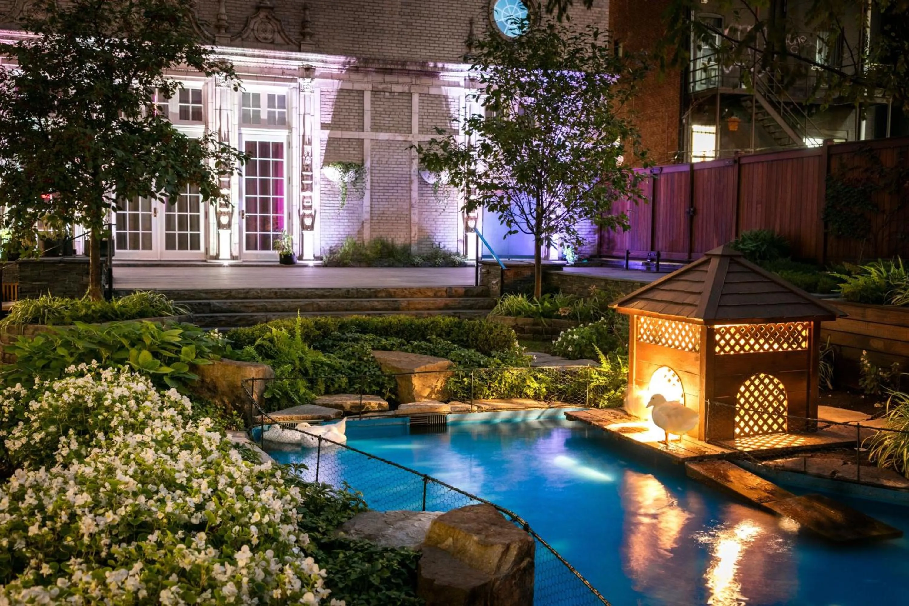 Restaurant/places to eat in The Ritz-Carlton, Montreal