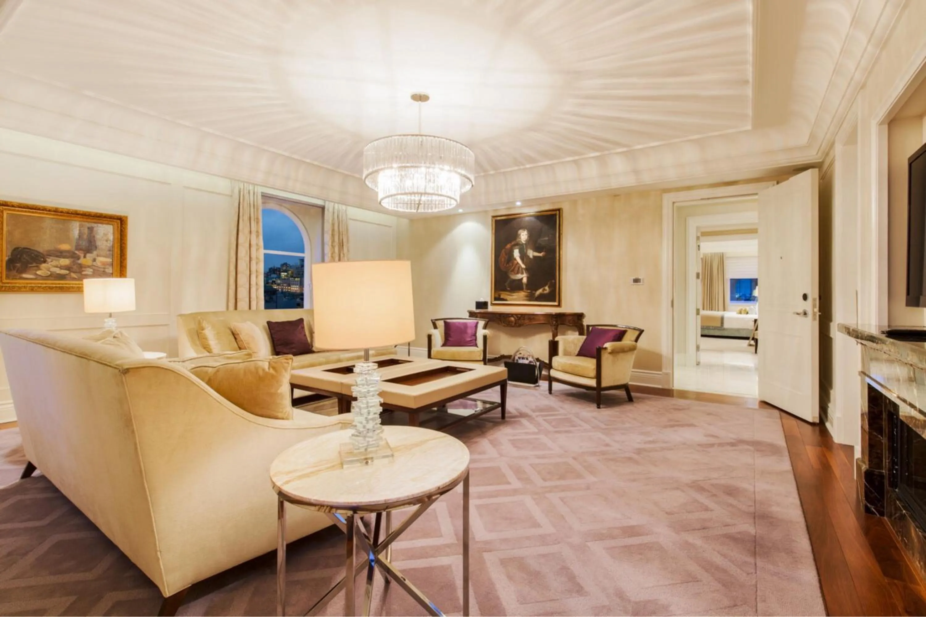 Bedroom in The Ritz-Carlton, Montreal