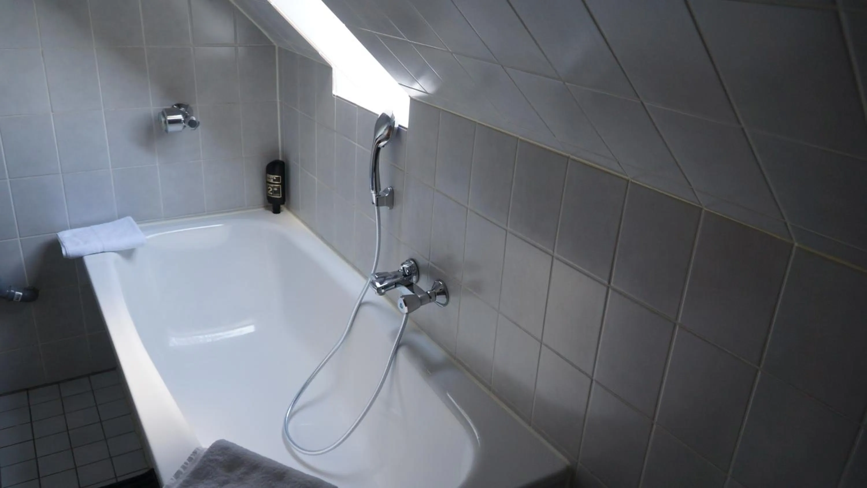 Bathroom in Hotel Specht by Trotmannia