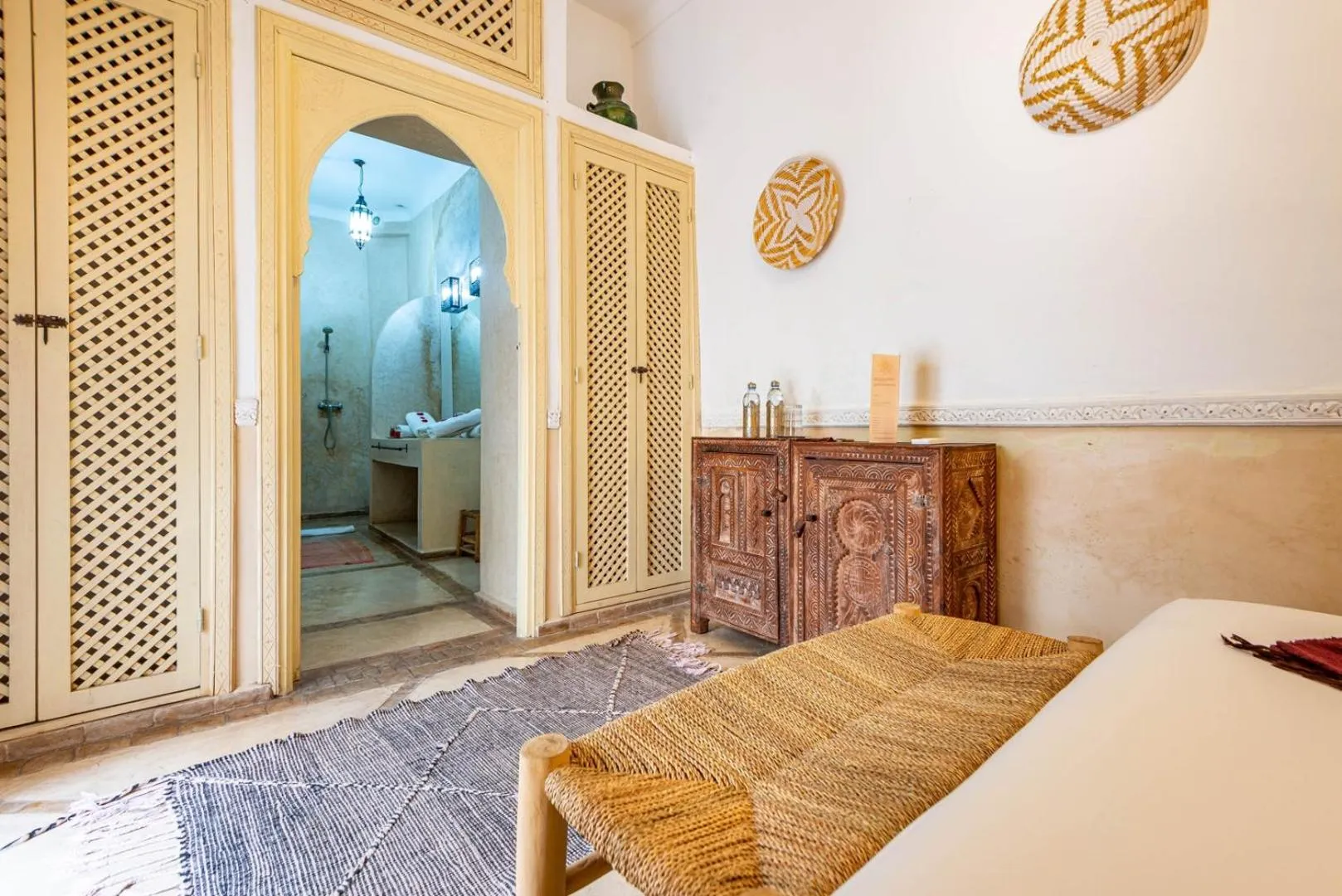 Bed in Riad L'orange Bleue