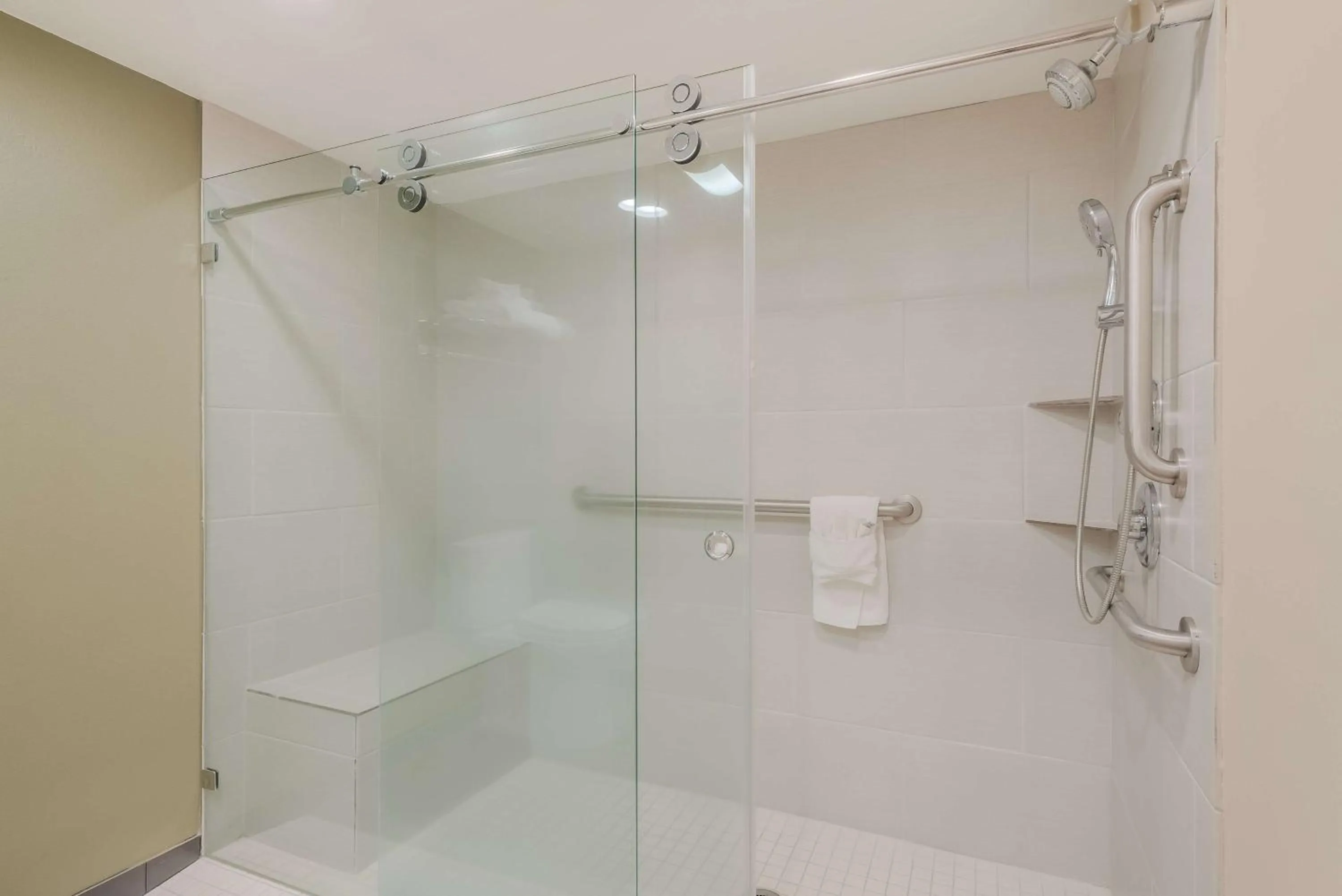 Bathroom in Best Western Town and Country Inn