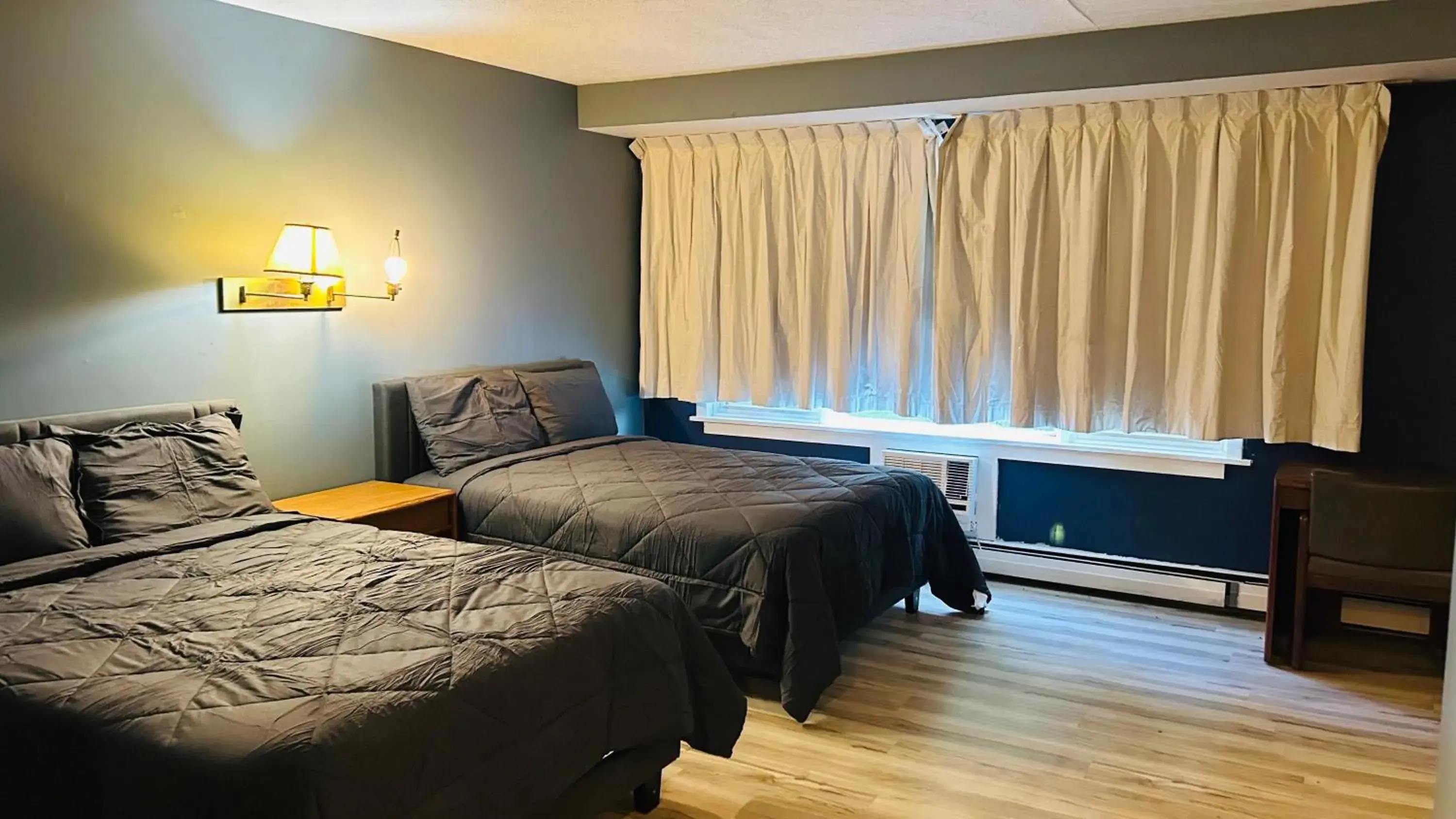 2 Queen Beds Non-Smoking, Kitchen in Capital O Swan Inn Comstock Park 2 Queen Beds Non-Smoking, Kitchen in Capital O Swan Inn Comstock Park