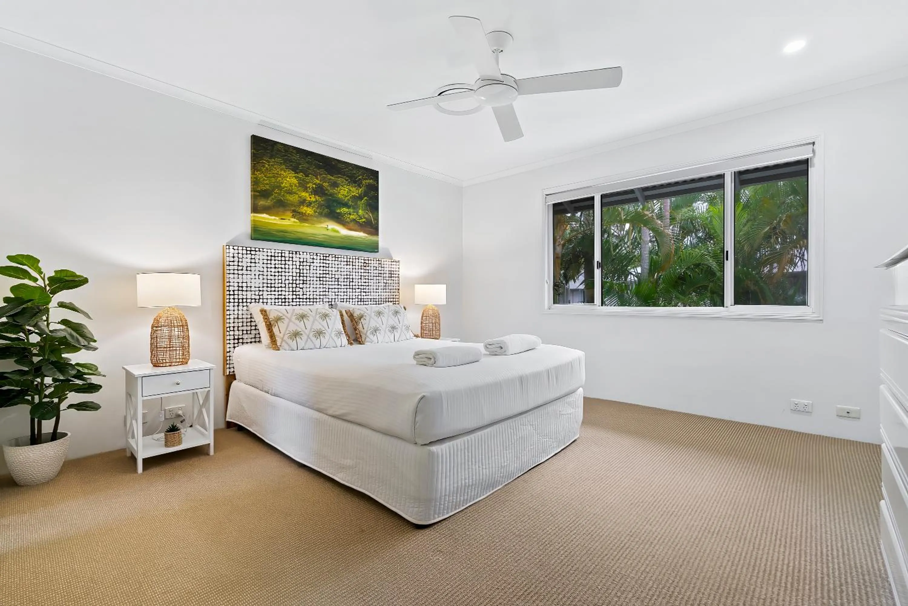 Bedroom, Bed in Coco Bay Resort