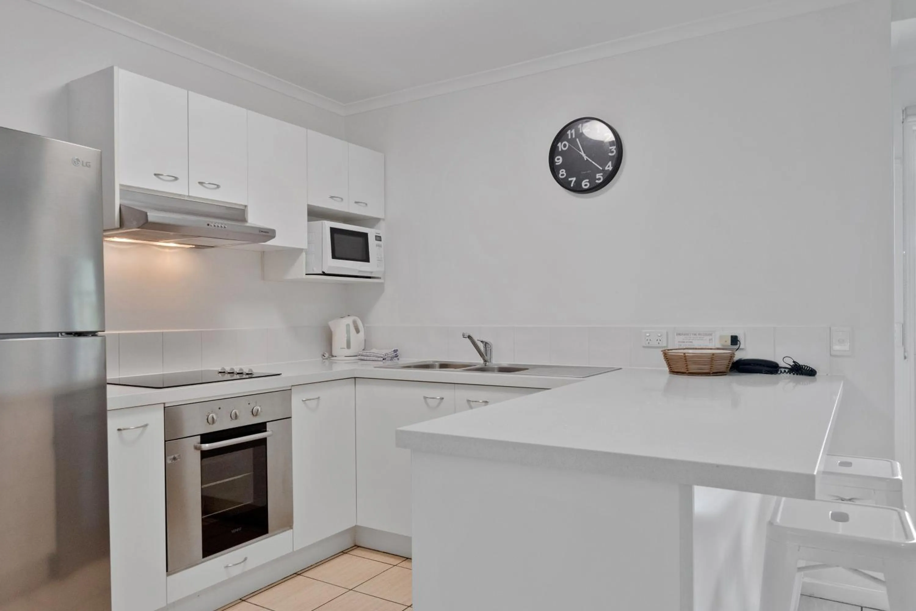 Kitchen or kitchenette in Coco Bay Resort
