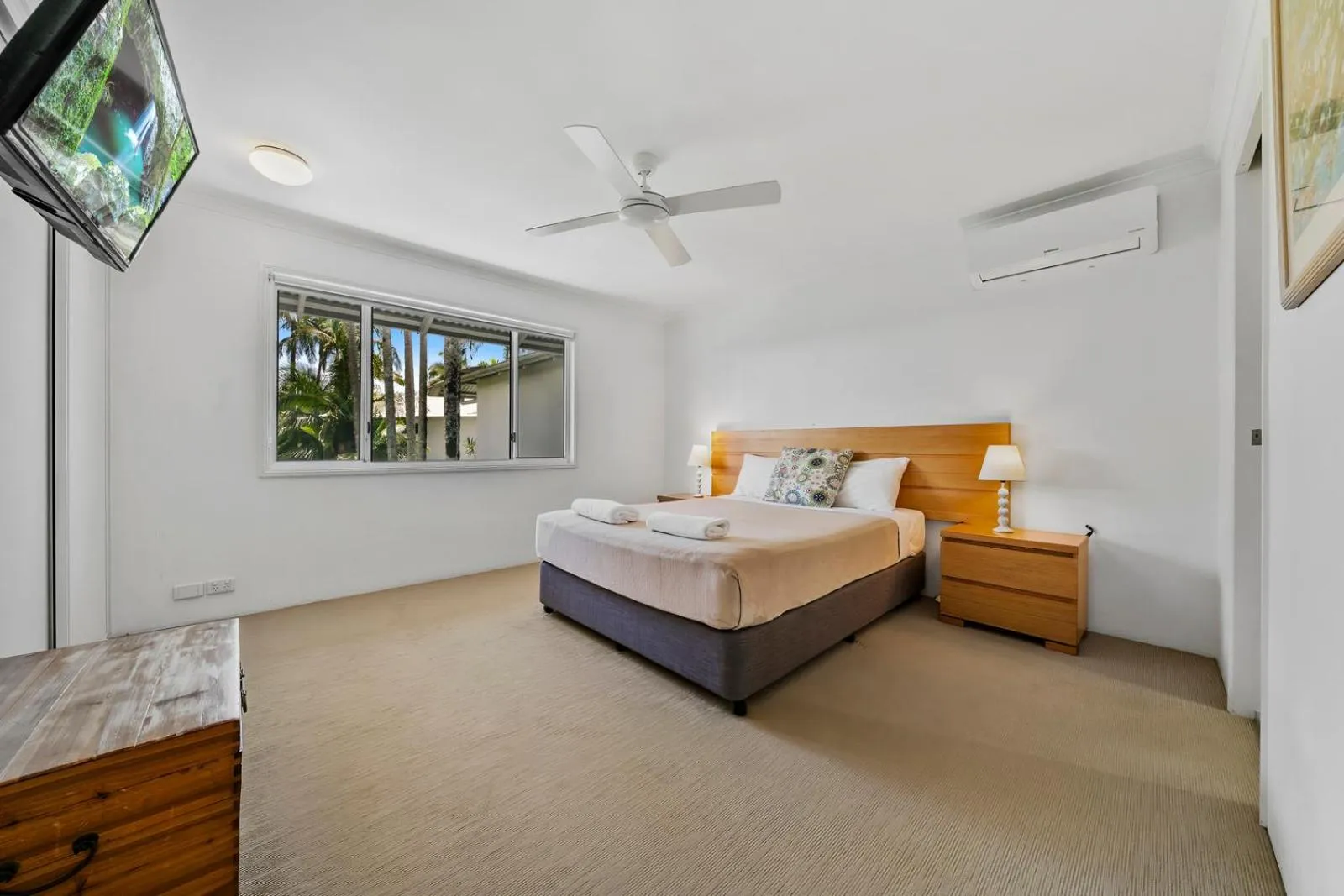 Bedroom, Bed in Coco Bay Resort