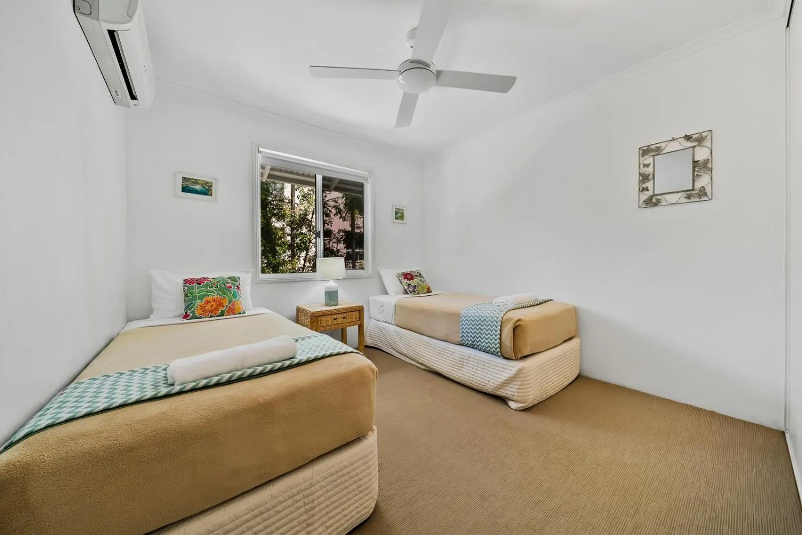 Bedroom, Bed in Coco Bay Resort