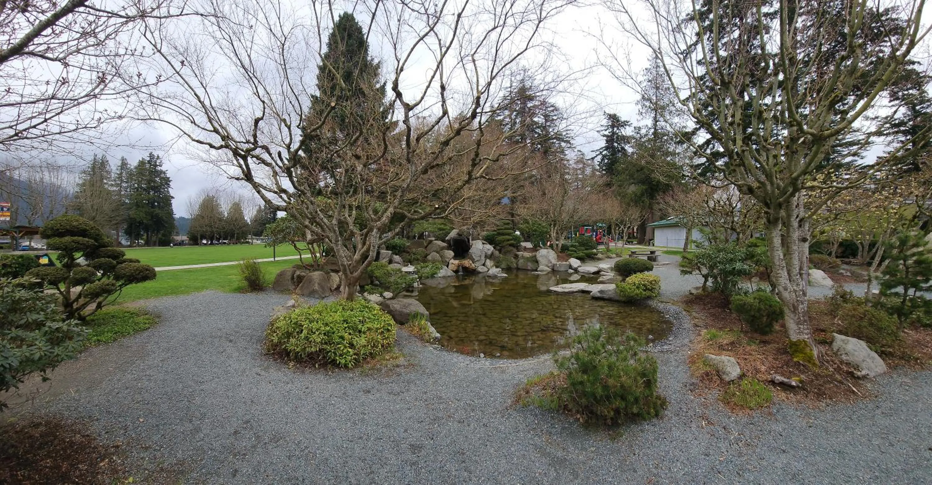 Garden view in Inn The Mountains
