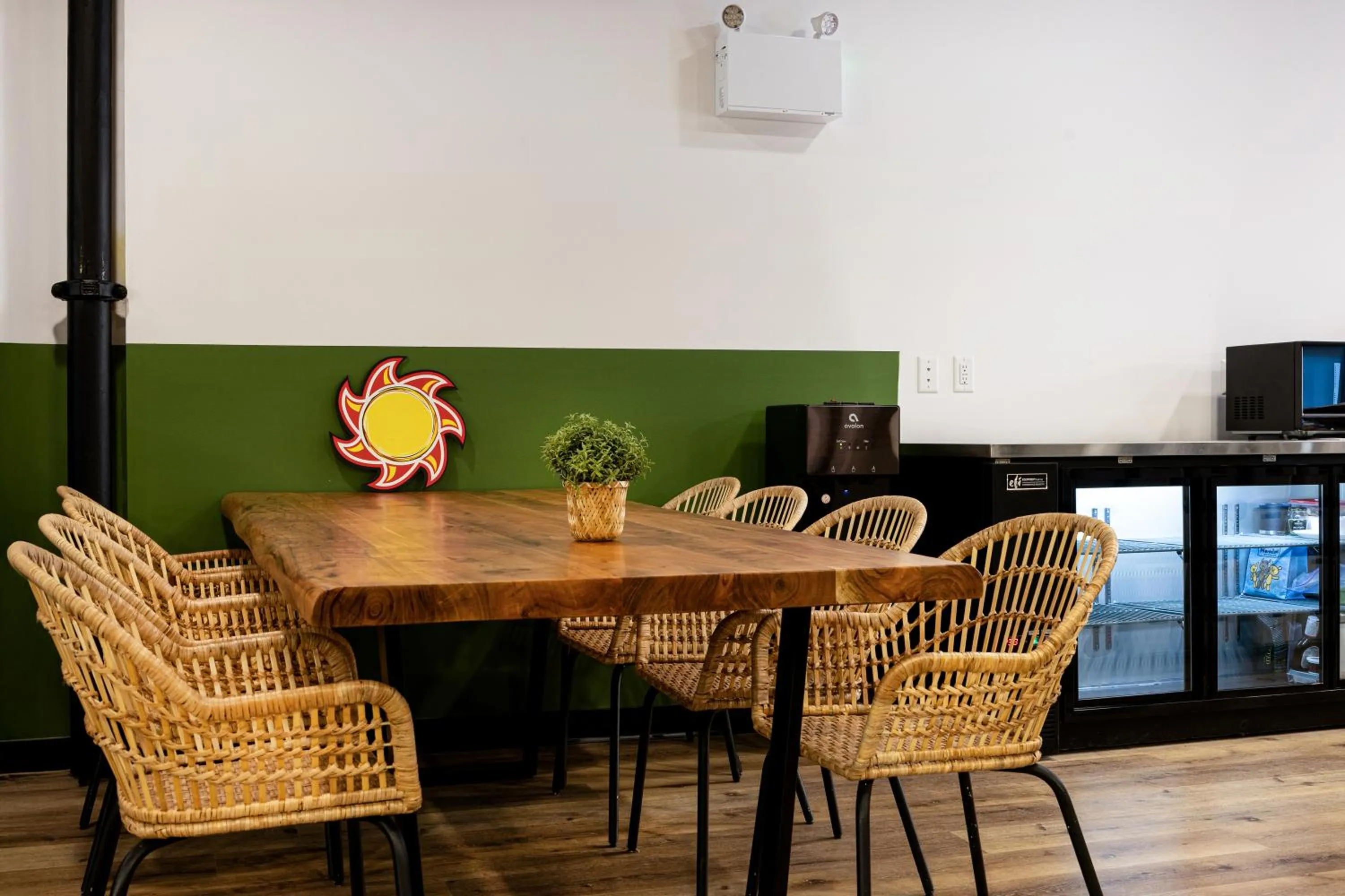 Communal lounge/ TV room in Samesun Vancouver