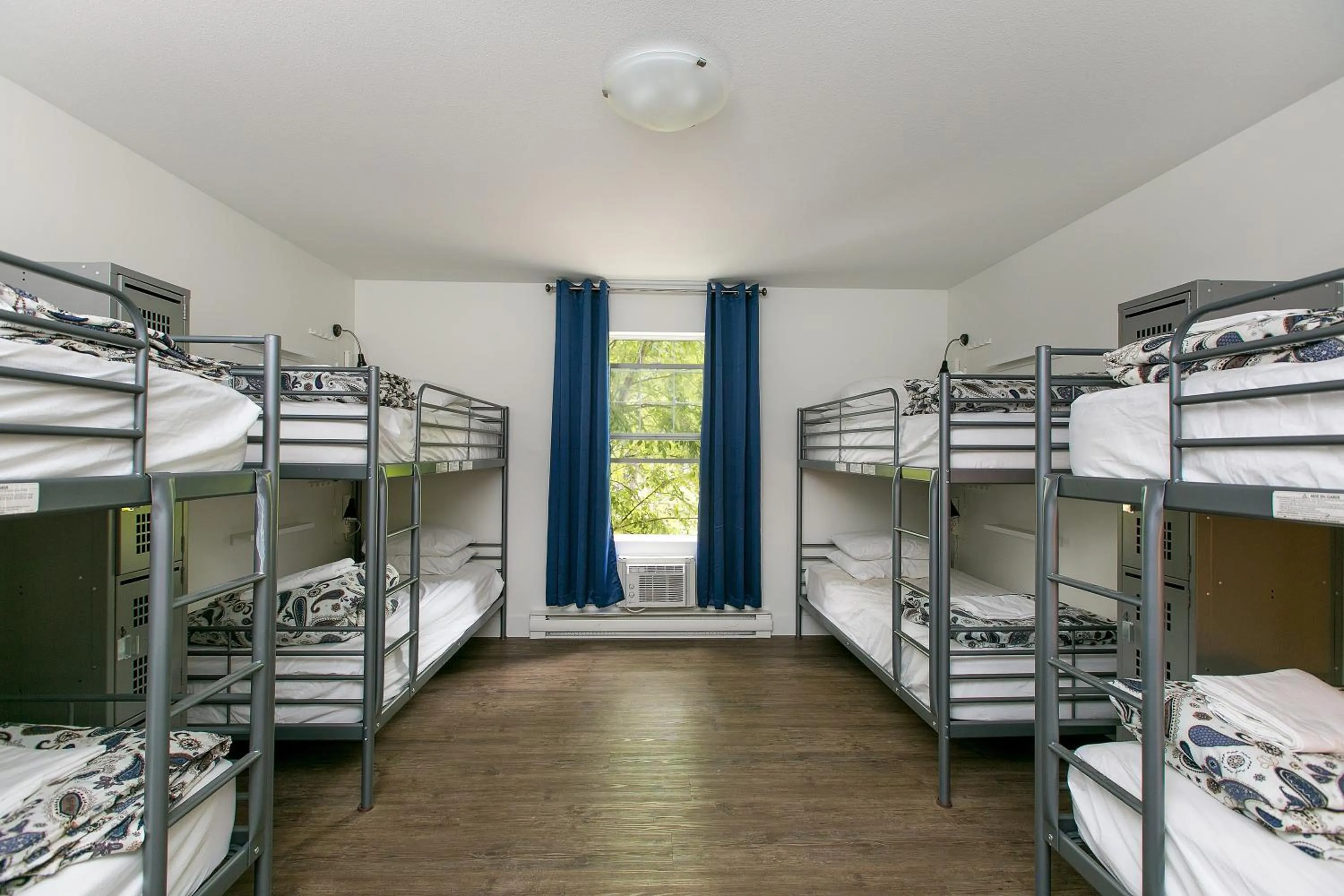 bunk bed, Bed in HI Kelowna Hostel