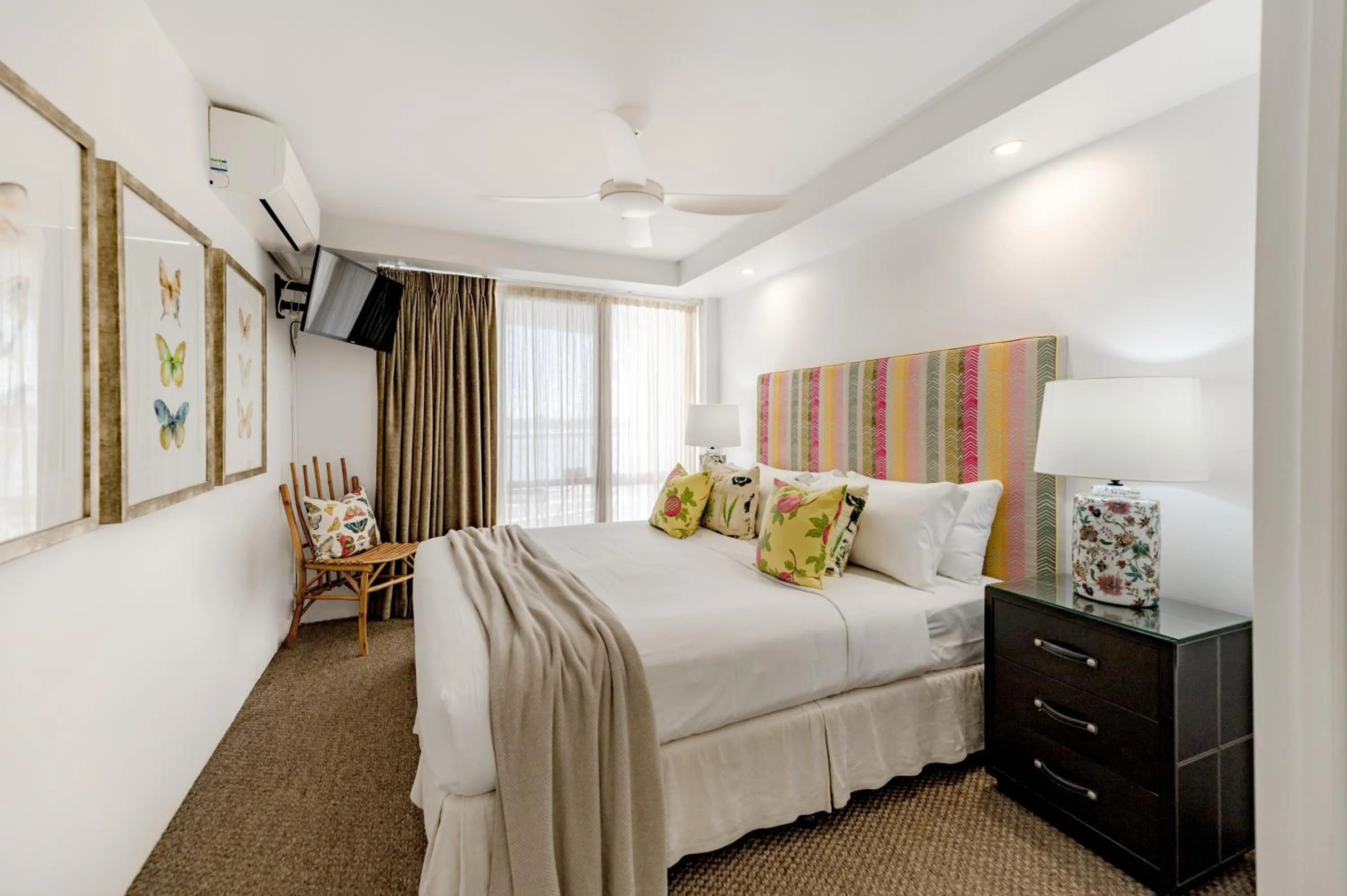 Bed in Noosa Pacific Resort